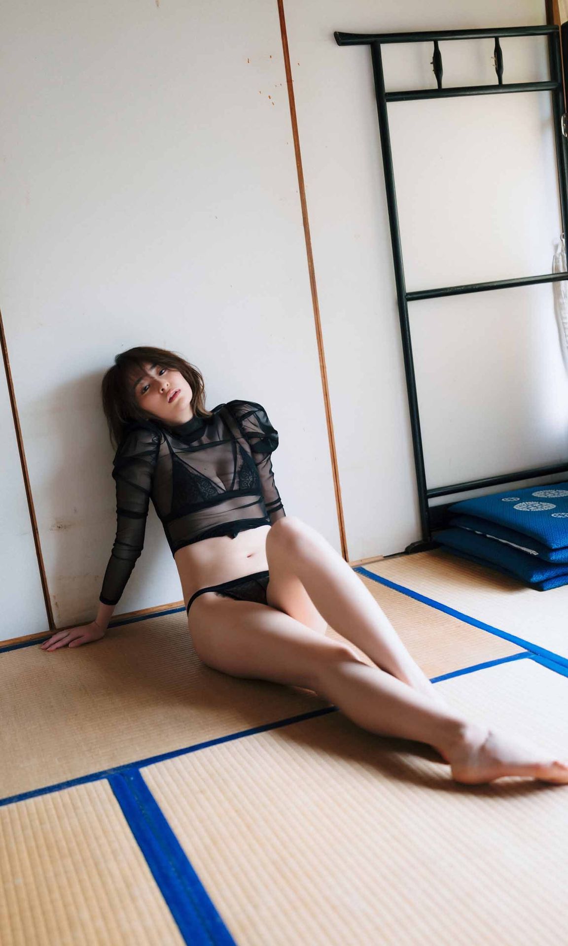 Miki Yanagi 柳美稀, 週プレ Photo Book 真実と嘘。 Set.01