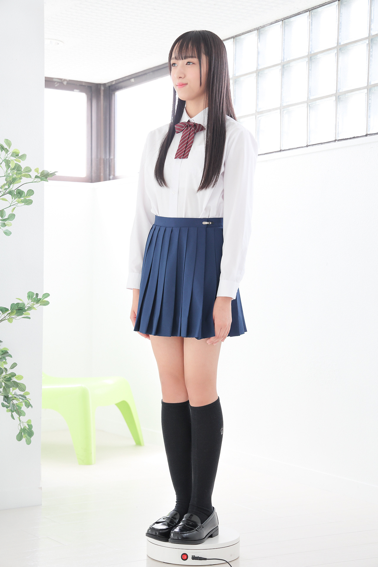 Yuna Sakiyama 咲山ゆな, [Minisuka.tv] 2022.05.05 Regular Gallery 01