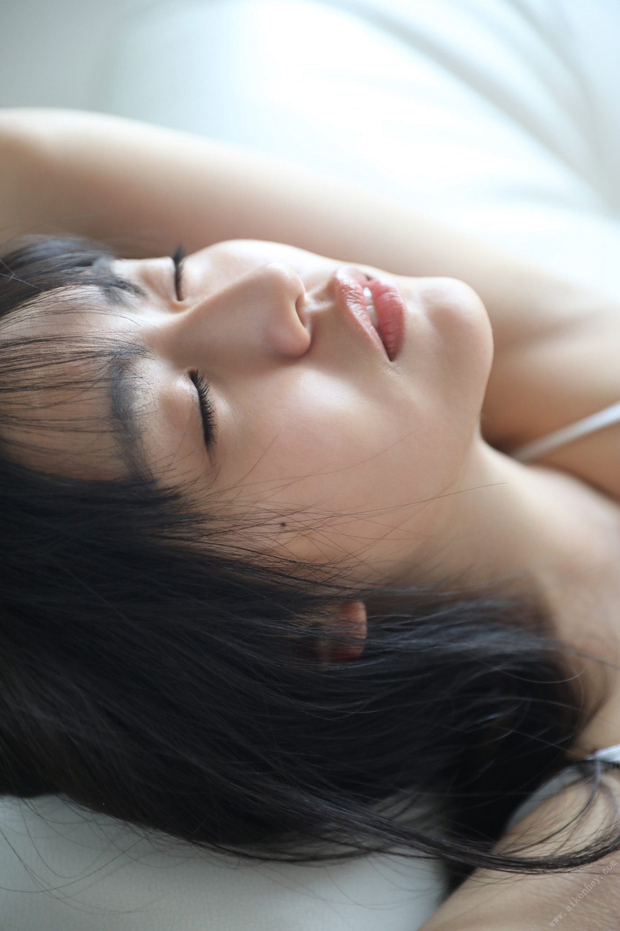 Runa Toyoda 豊田ルナ, ＦＲＩＤＡＹデジタル写真集 無敵のヒロイン Set.03