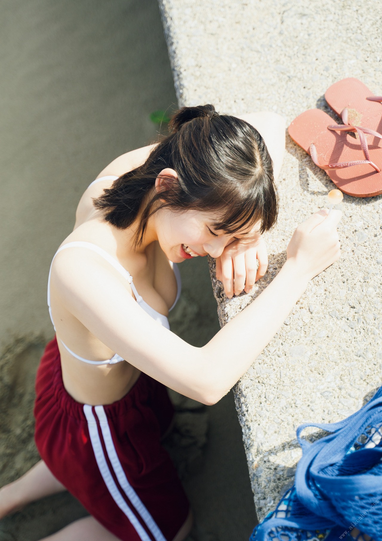Hina Kikuchi 菊地姫奈, 1st写真集 はばたき Set.04