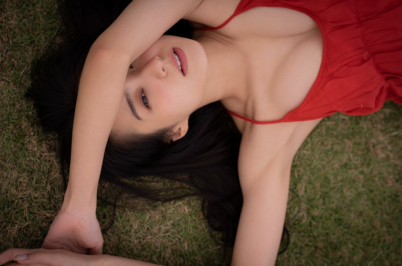 Riho Takada 高田里穂, [WPB-net] ひかり輝く時間の中で Set.03