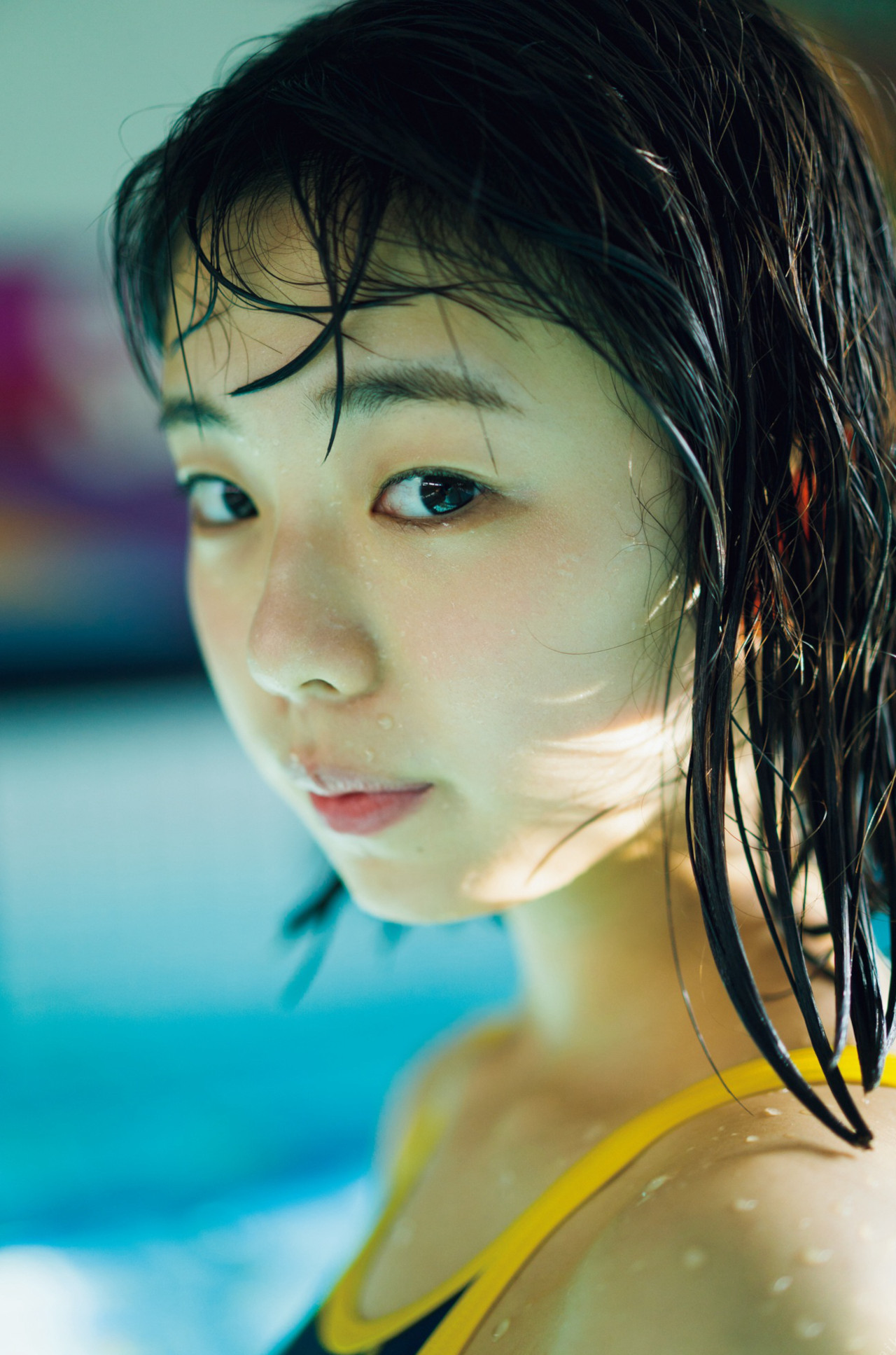 Hina Kikuchi 菊地姫奈, 1st写真集 はばたき Set.01