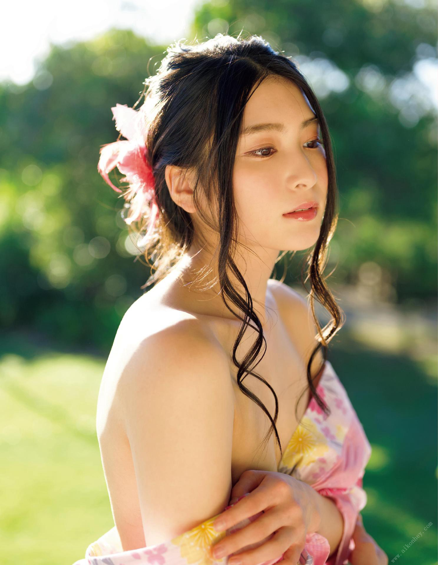 Suzu Honjo 本庄鈴, 写真集 Natural Beauty 豪華愛蔵版 Set.02