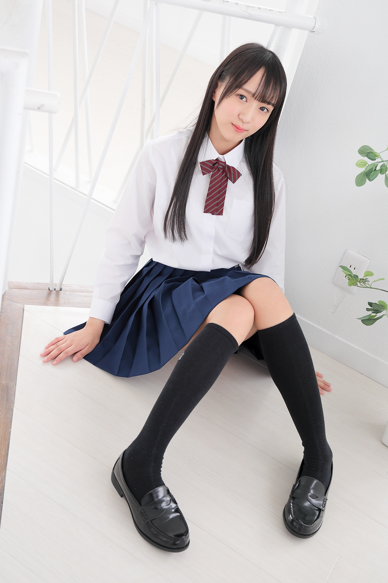 Yuna Sakiyama 咲山ゆな, [Minisuka.tv] 2022.05.05 Regular Gallery 01