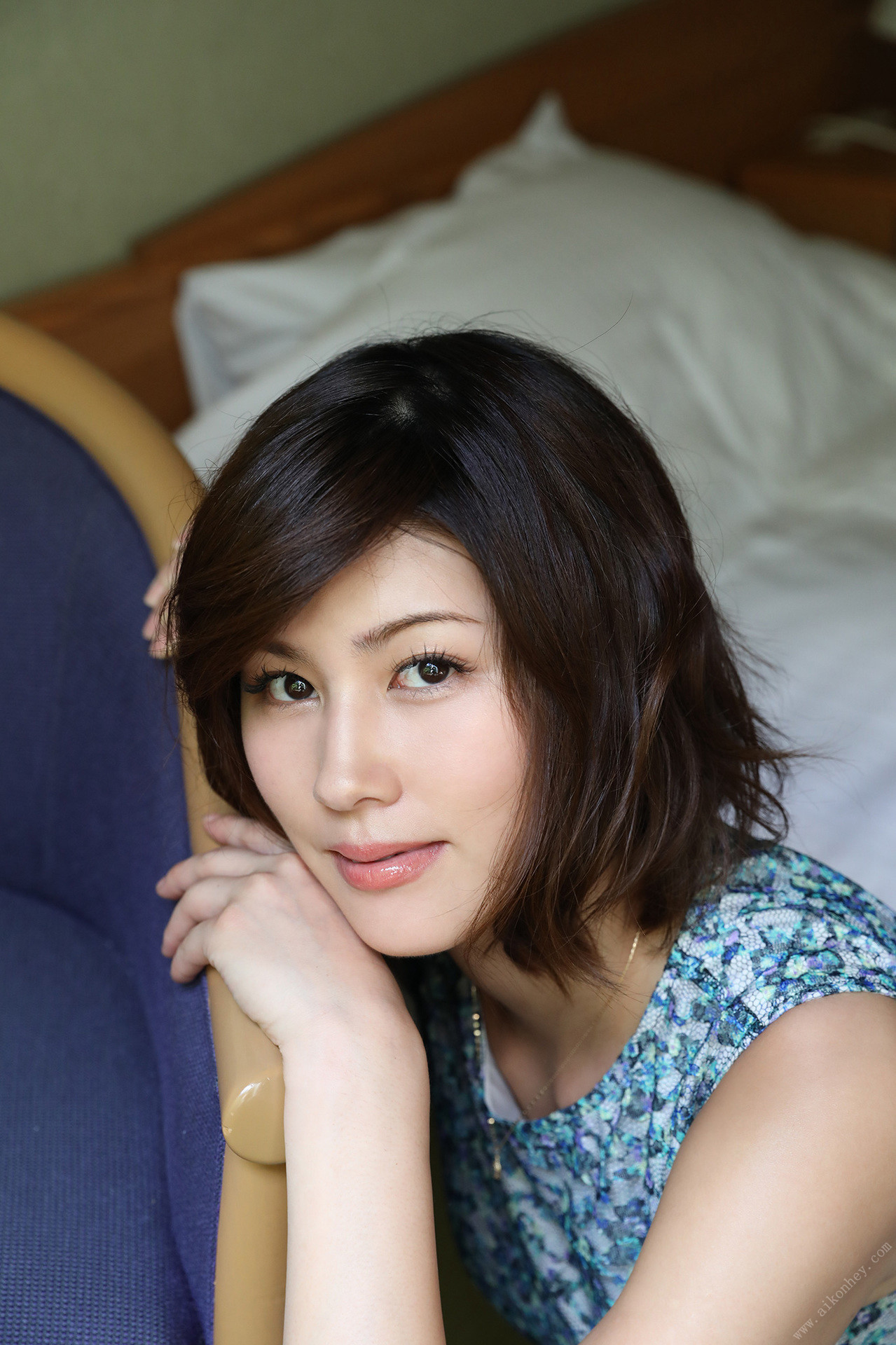 Suzume Mino 美乃すずめ, 週刊ポストデジタル写真集 「神戸の女　美乃」 Set.01