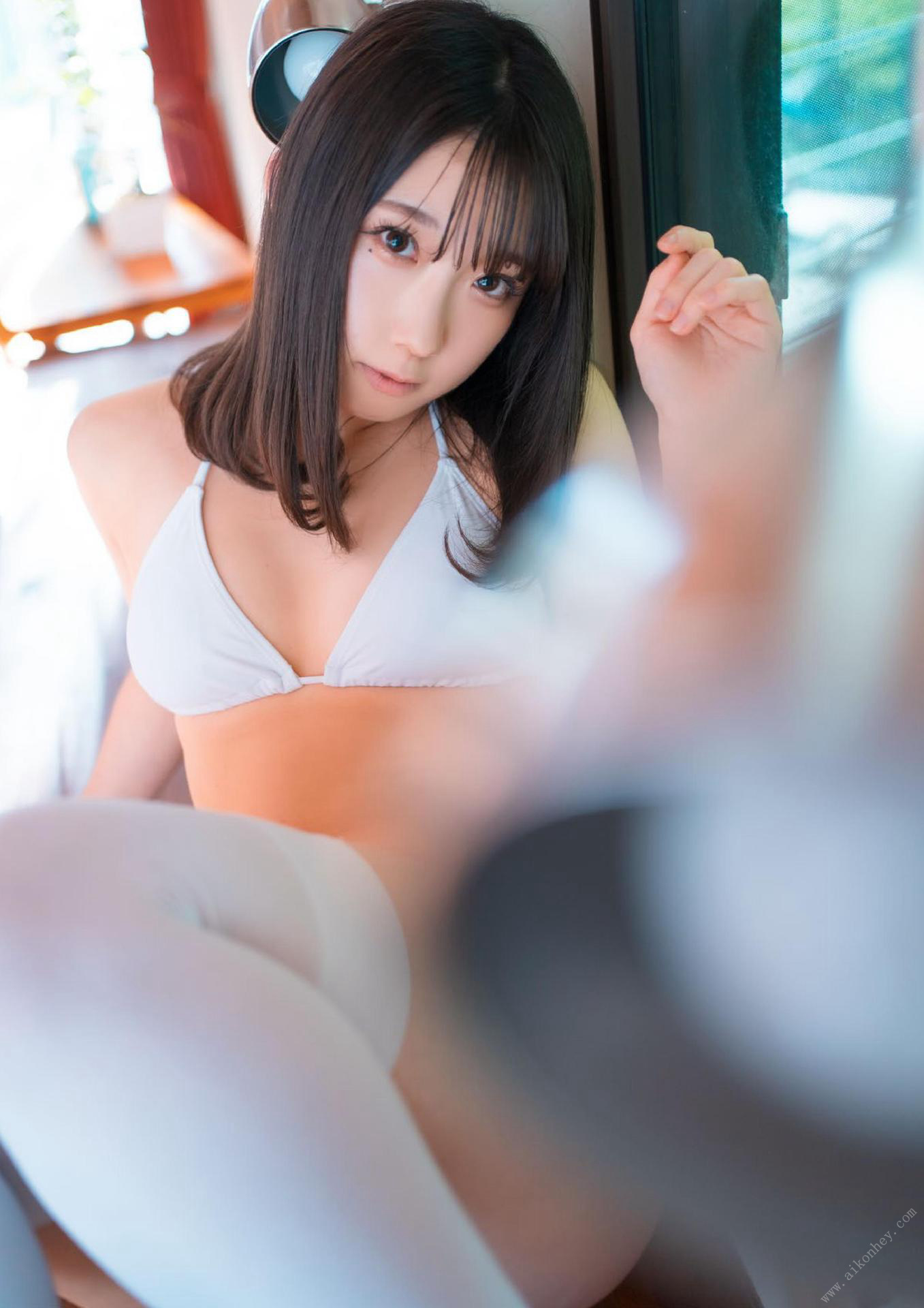 Momo Taiga 大河もも, グラビア写真集 「恋。」 Set.02