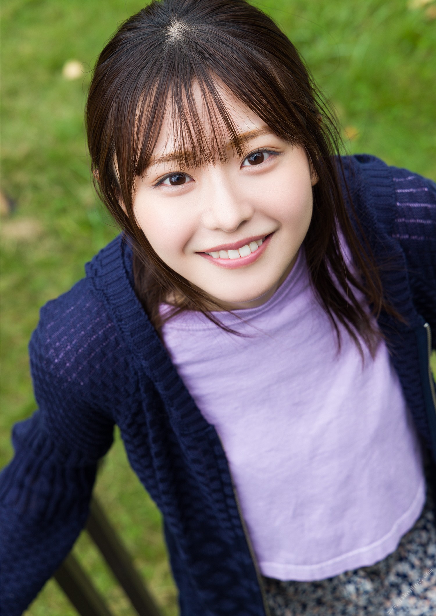Yui Asakura 浅倉唯, YJ Photo Book 「イツザイ。完全アナザーカットver.」 Set.02