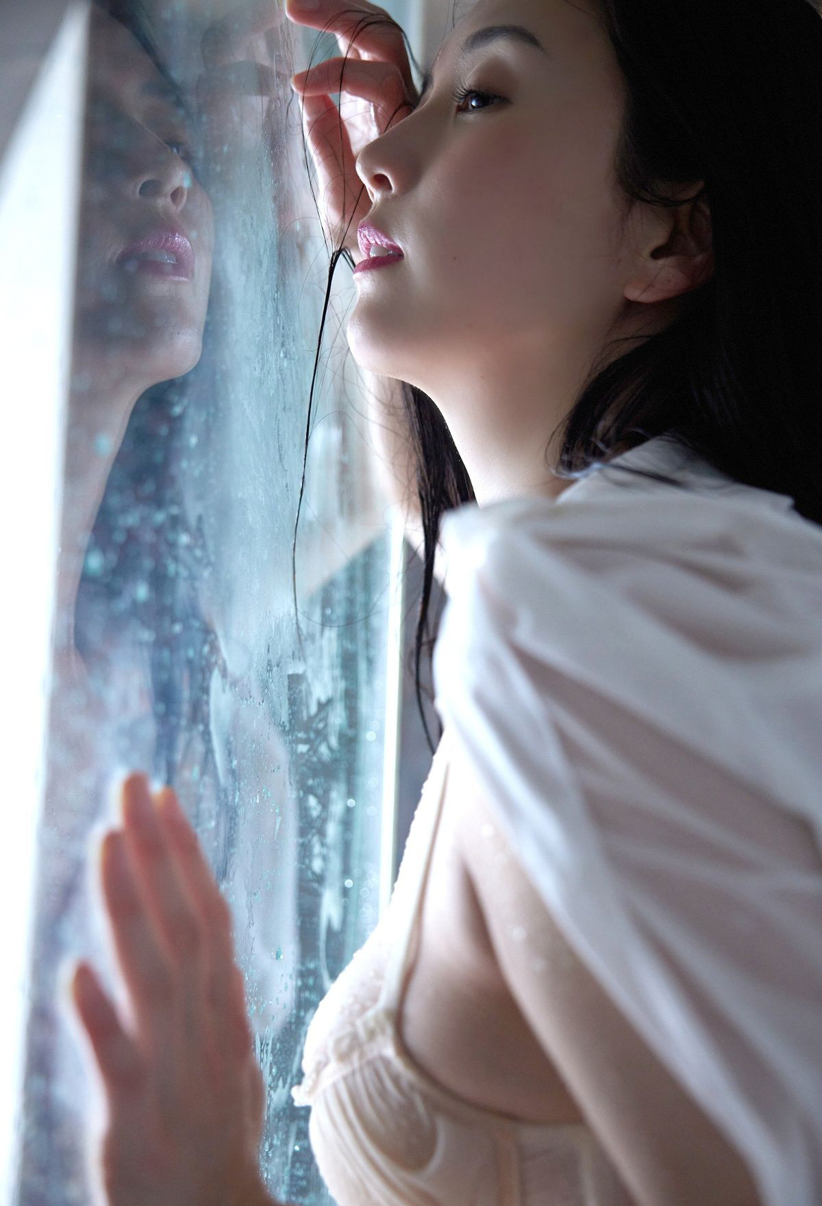 Miyako Sono 園都, 解禁グラビア写真集 びしょ濡れOL Set.02