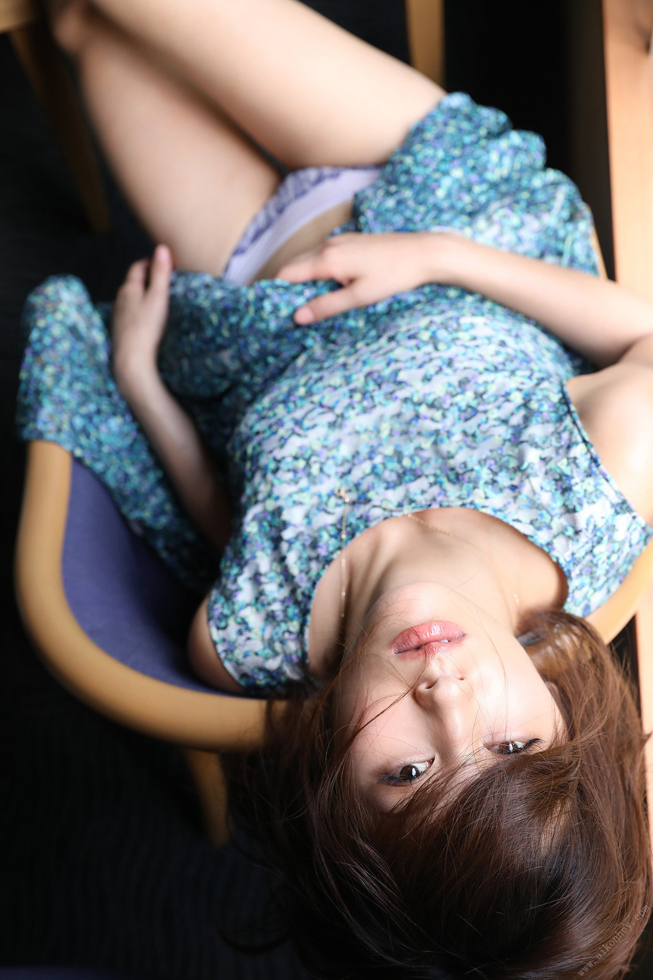 Suzume Mino 美乃すずめ, 週刊ポストデジタル写真集 「神戸の女　美乃」 Set.01
