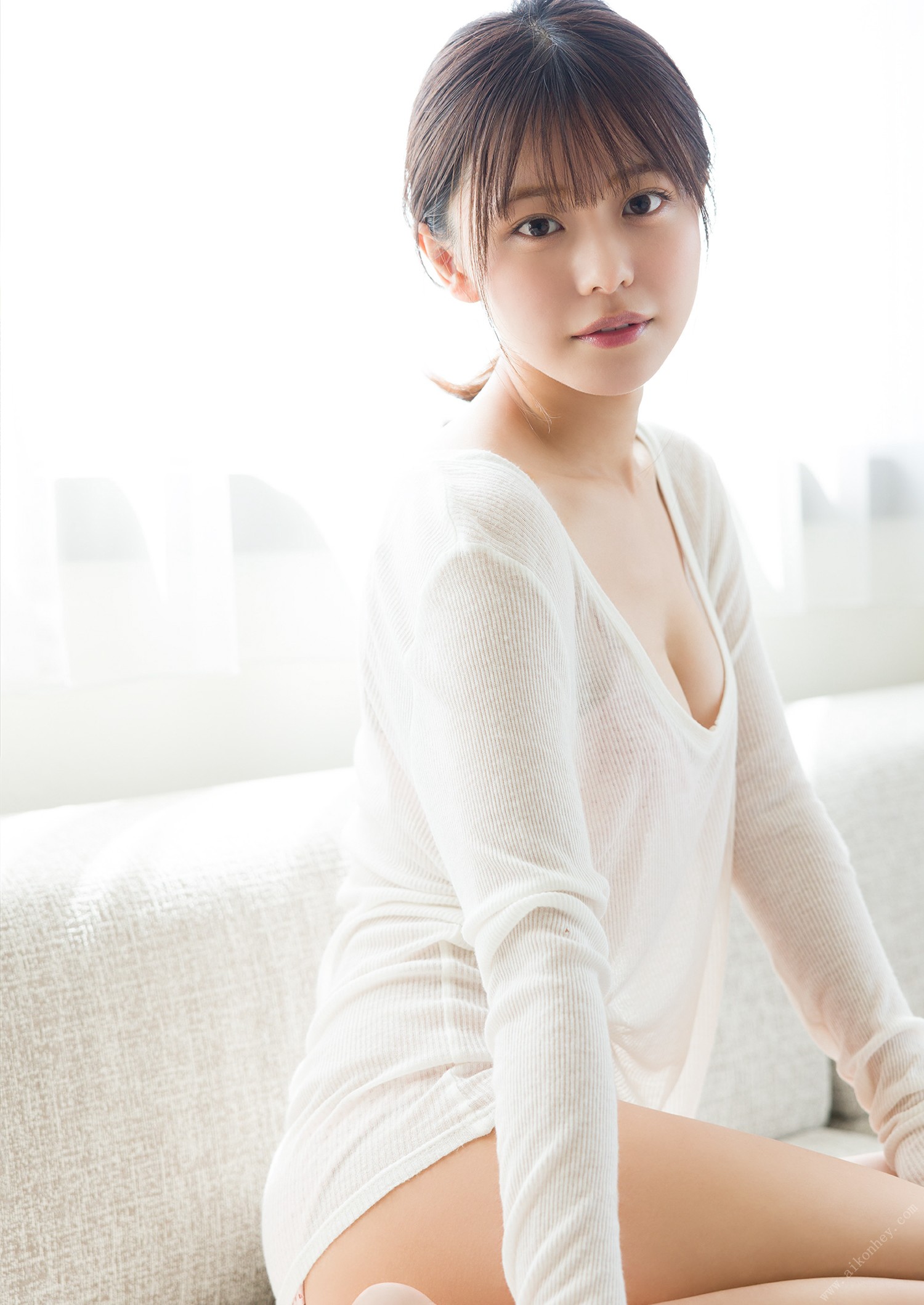 Yui Asakura 浅倉唯, YJ Photo Book 「イツザイ。完全アナザーカットver.」 Set.02