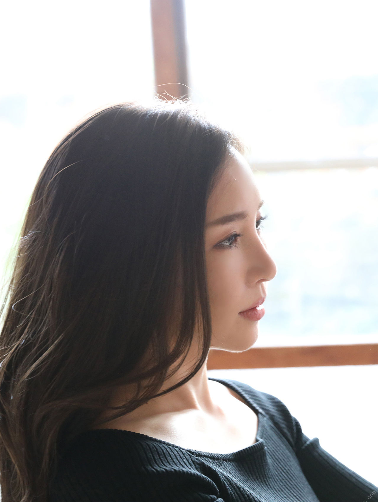 美乃すずめ 小野夕子, 週刊ポストデジタル写真集 神戸の女ＶＳ湘南の女 愛をちょうだい Set.01