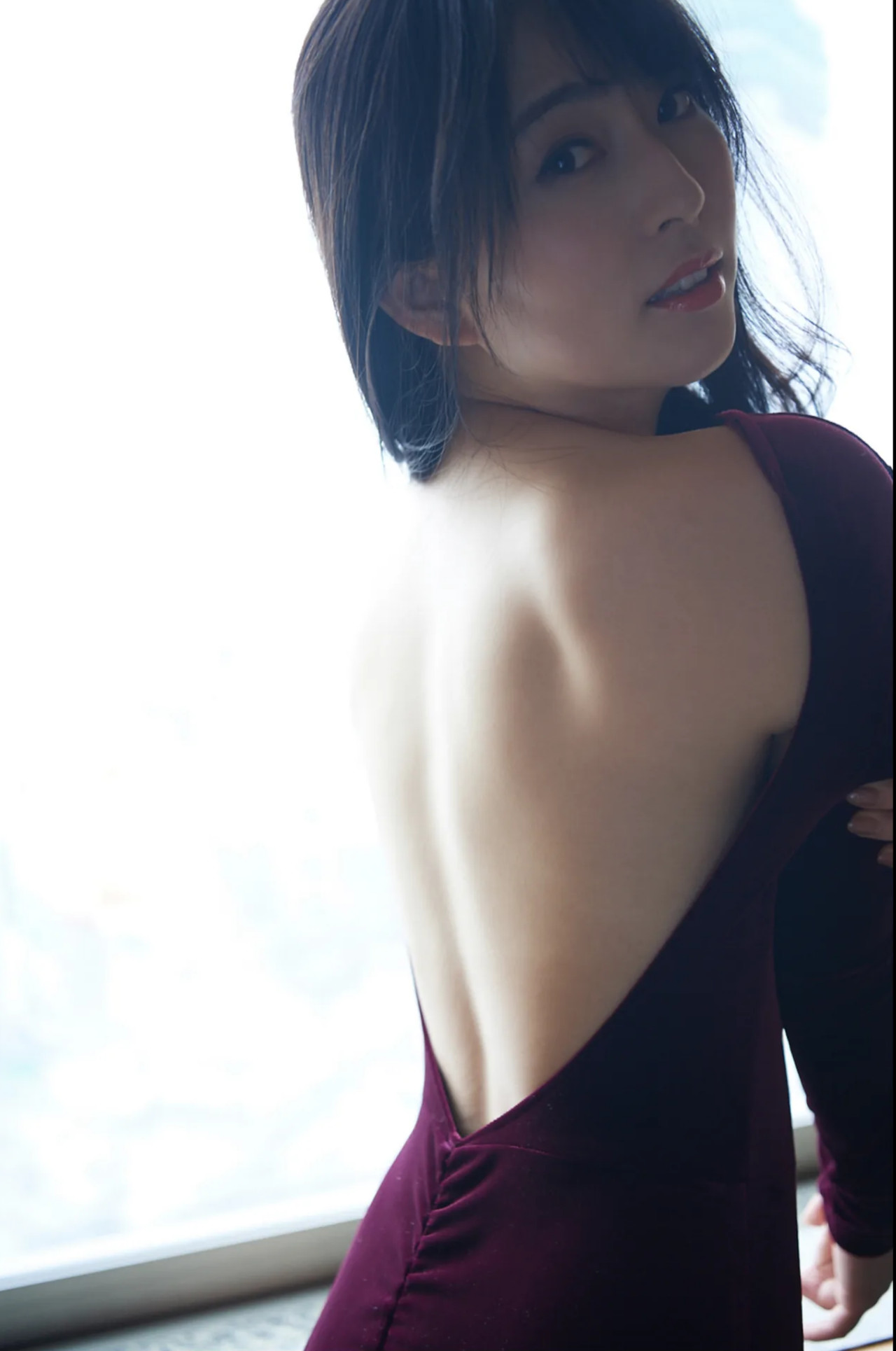 Shiori Usui 薄井しお里, ＦＲＩＤＡＹデジタル写真集 「ノーパン女子アナウンサー Vol.01」 Set.01