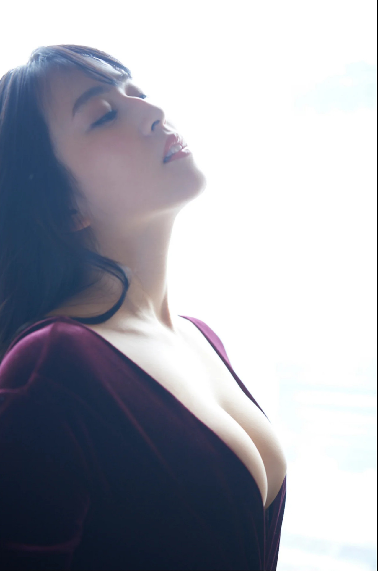 Shiori Usui 薄井しお里, ＦＲＩＤＡＹデジタル写真集 「ノーパン女子アナウンサー Vol.01」 Set.01
