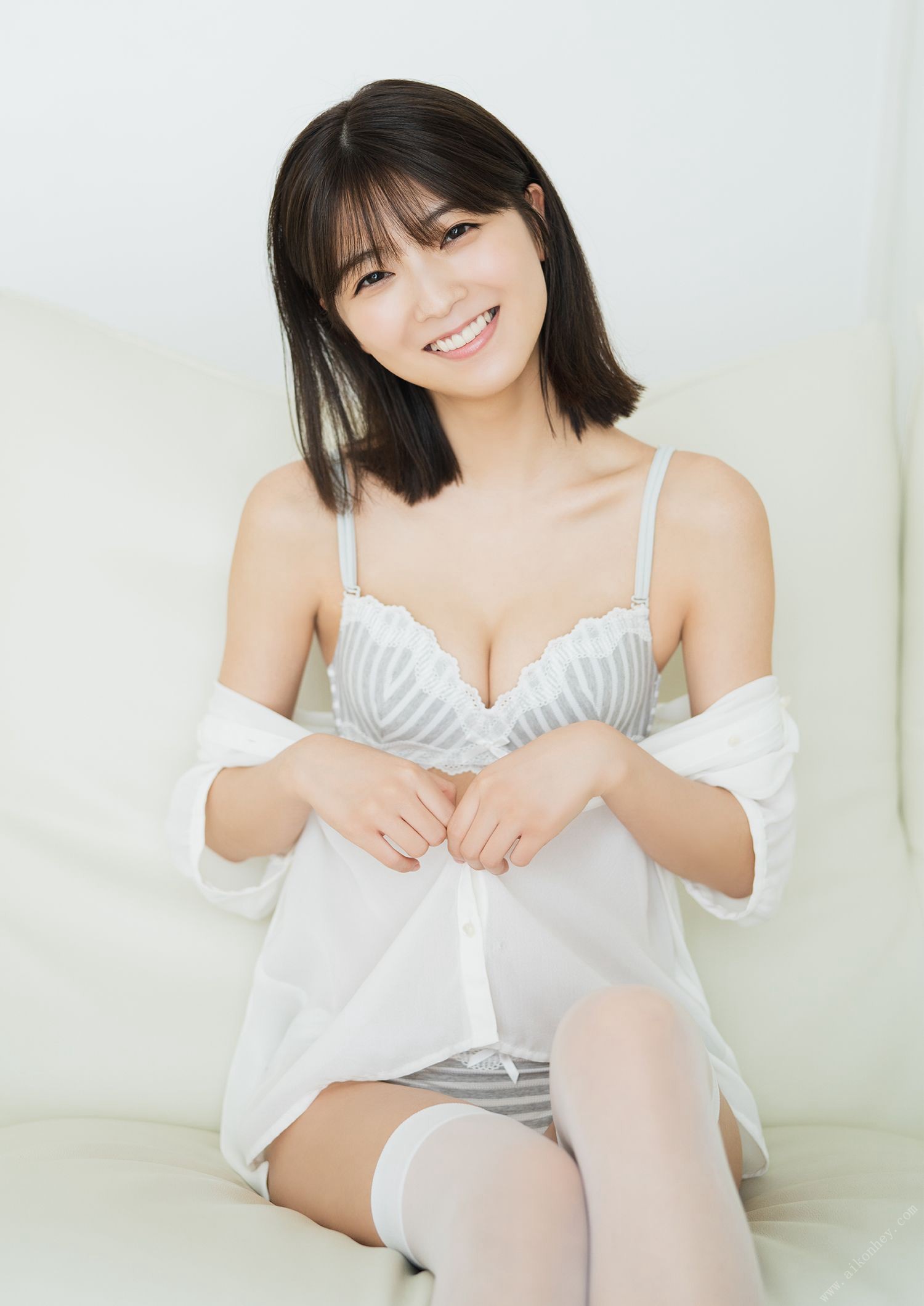 Mio Kudo 工藤美桜, デジタル限定 YJ Photo Book 「不思議」 Set.01