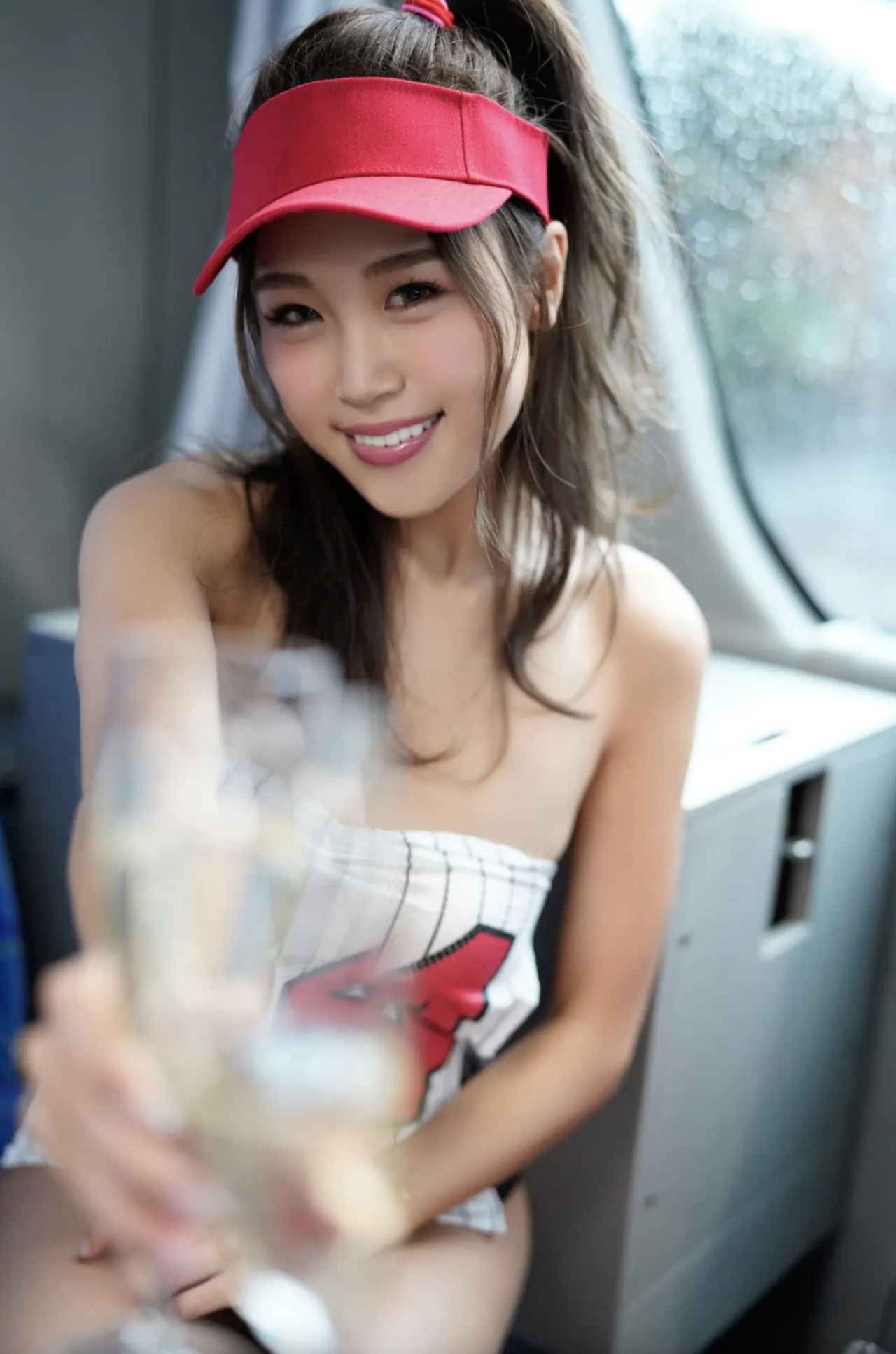 サイバージャパンダンサーズ, ＦＲＩＤＡＹデジタル写真集 「アナタと一緒に温泉バスツアー Vol.01」 Set.01