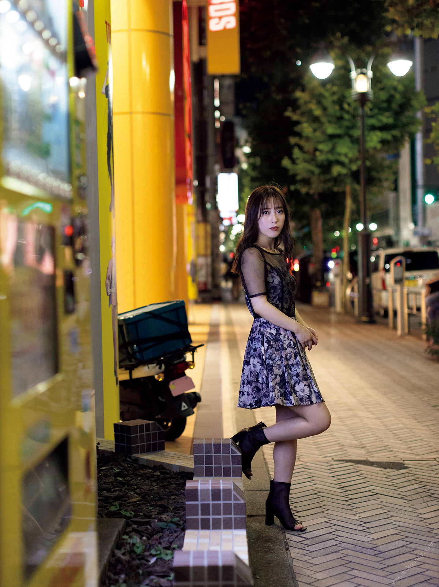 Yotsuha Kominato 小湊よつ葉, 写真集 「芽吹き」 Set.02