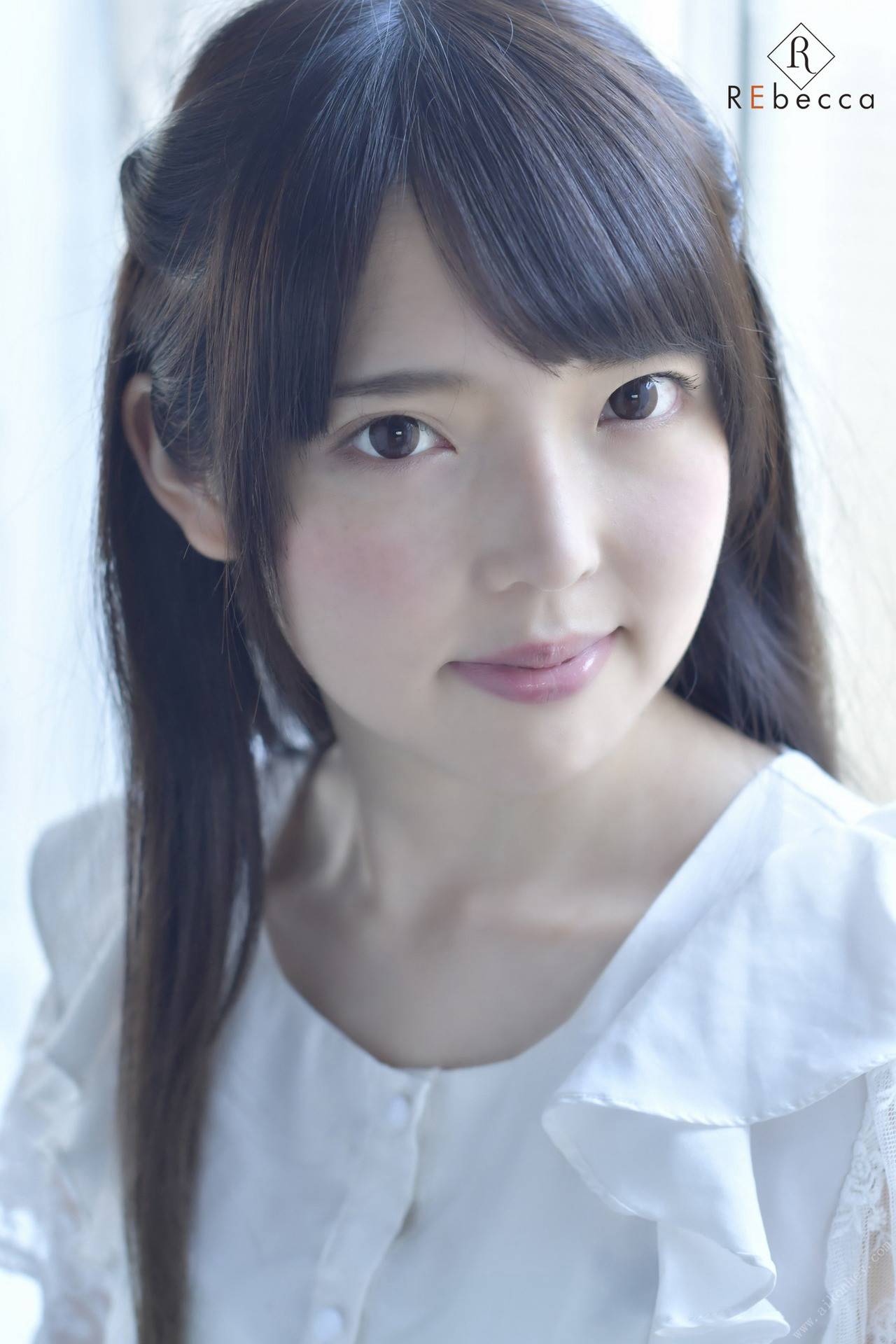 Ria Misaka 御坂りあ, Rebecca 写真集 Ria Silky Rookie Set.01