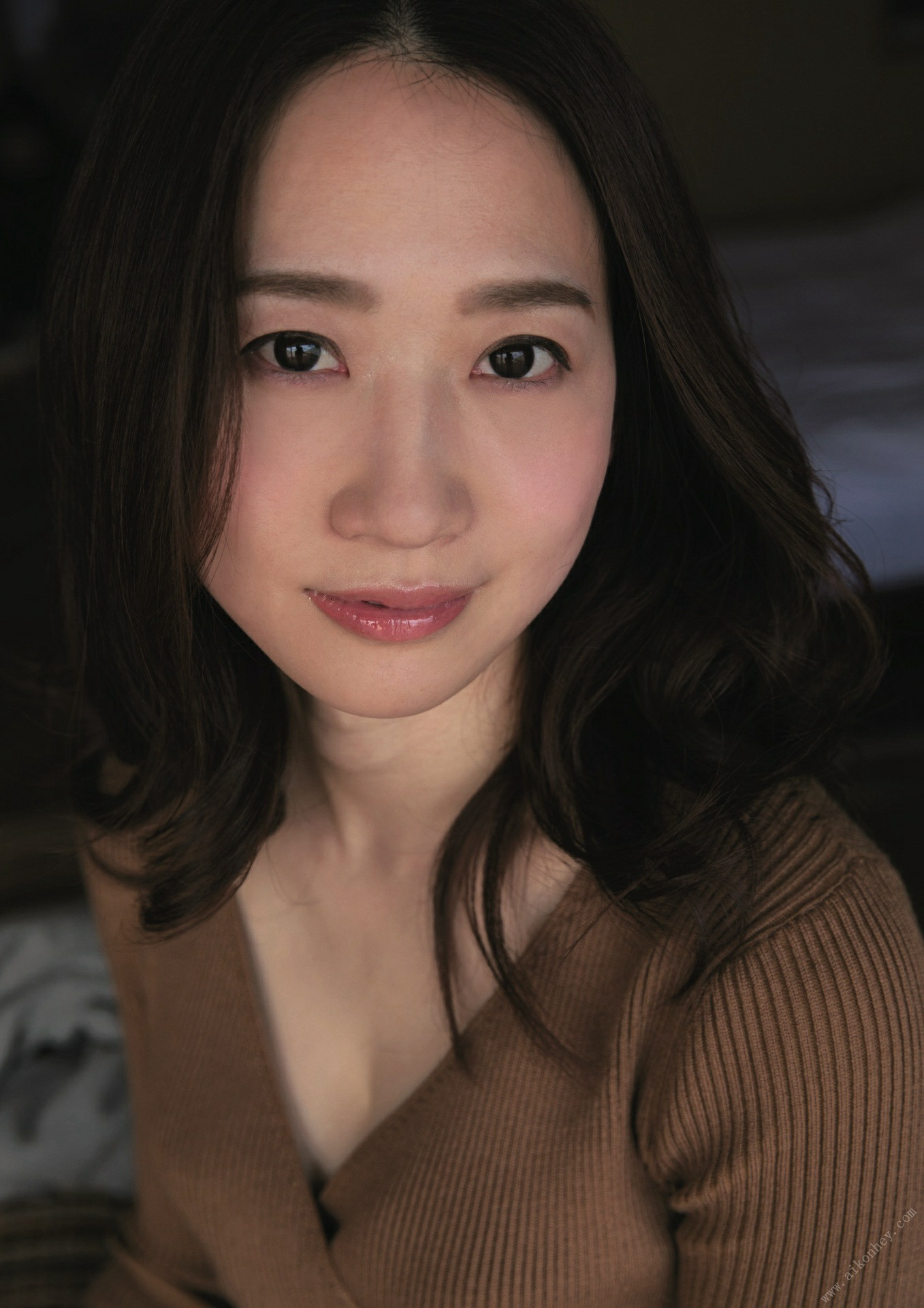 Kana Mito 水戸かな, 1st写真集 「逢瀬」 Set.01