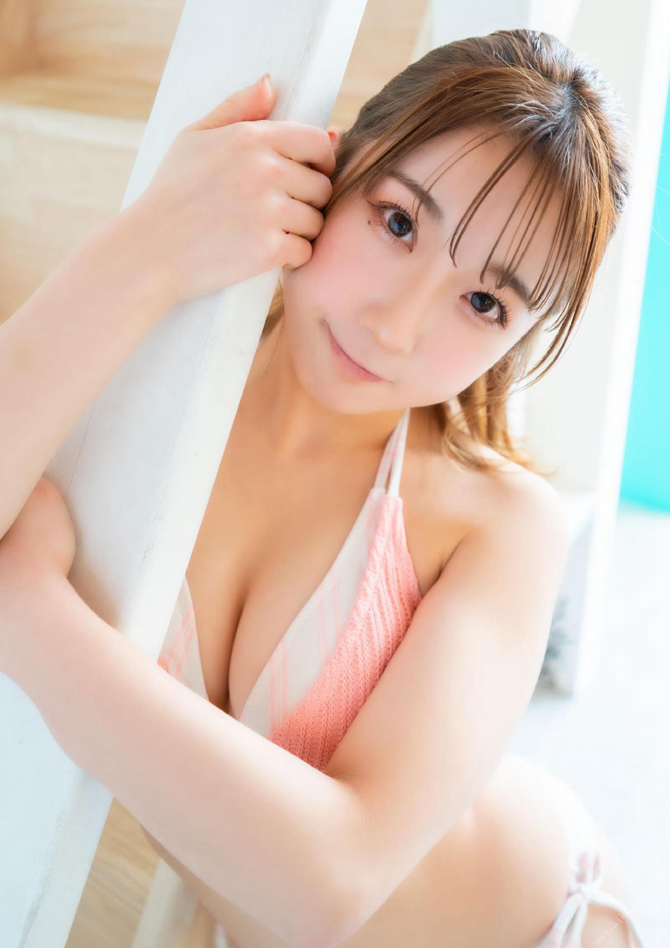 Momo Taiga 大河もも, グラビア写真集 「恋。」 Set.03