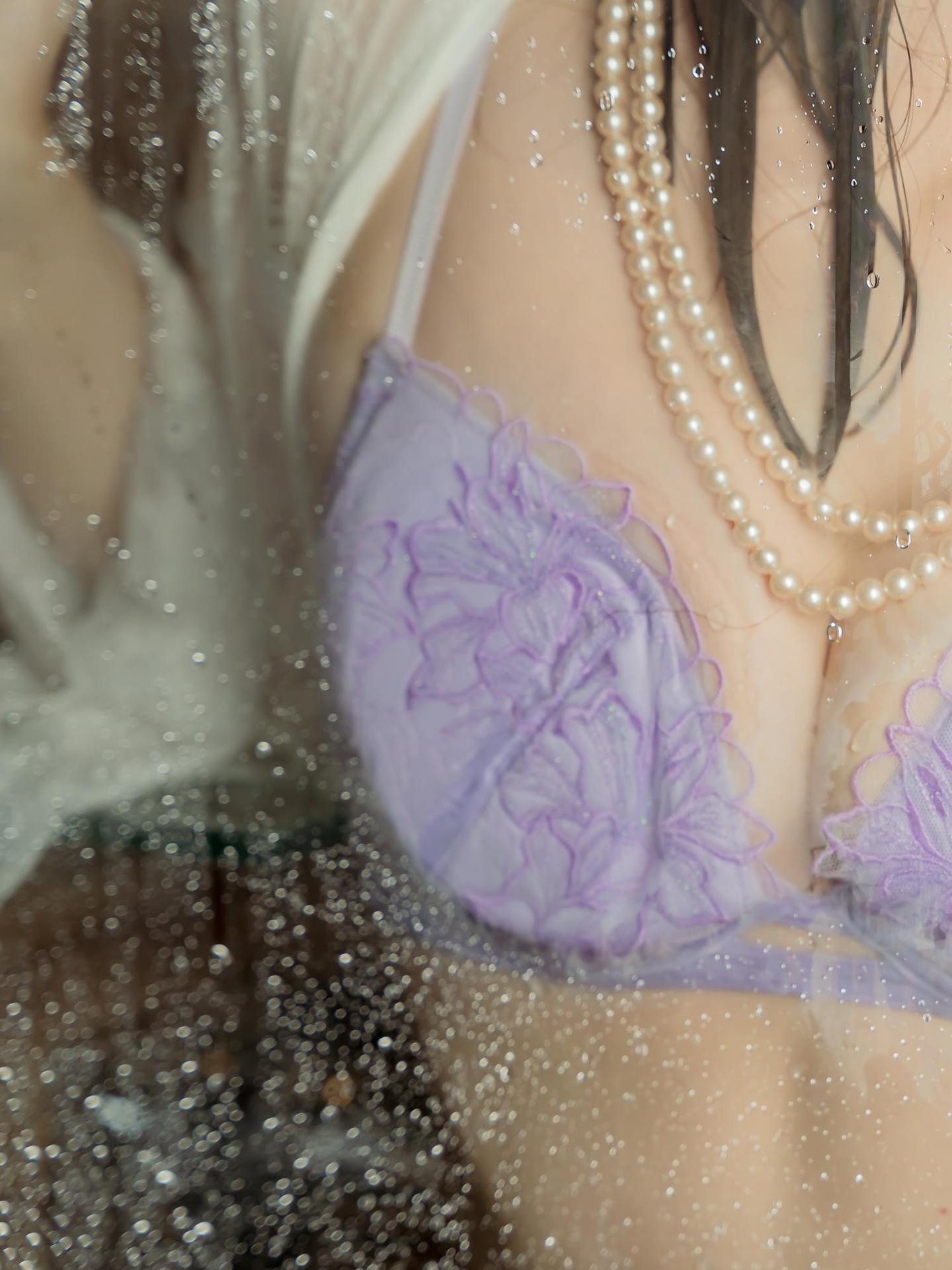 Mitsuki Goronzoku ゴロン族美月, フェチグラビア写真集 「Translucent」 Set.03
