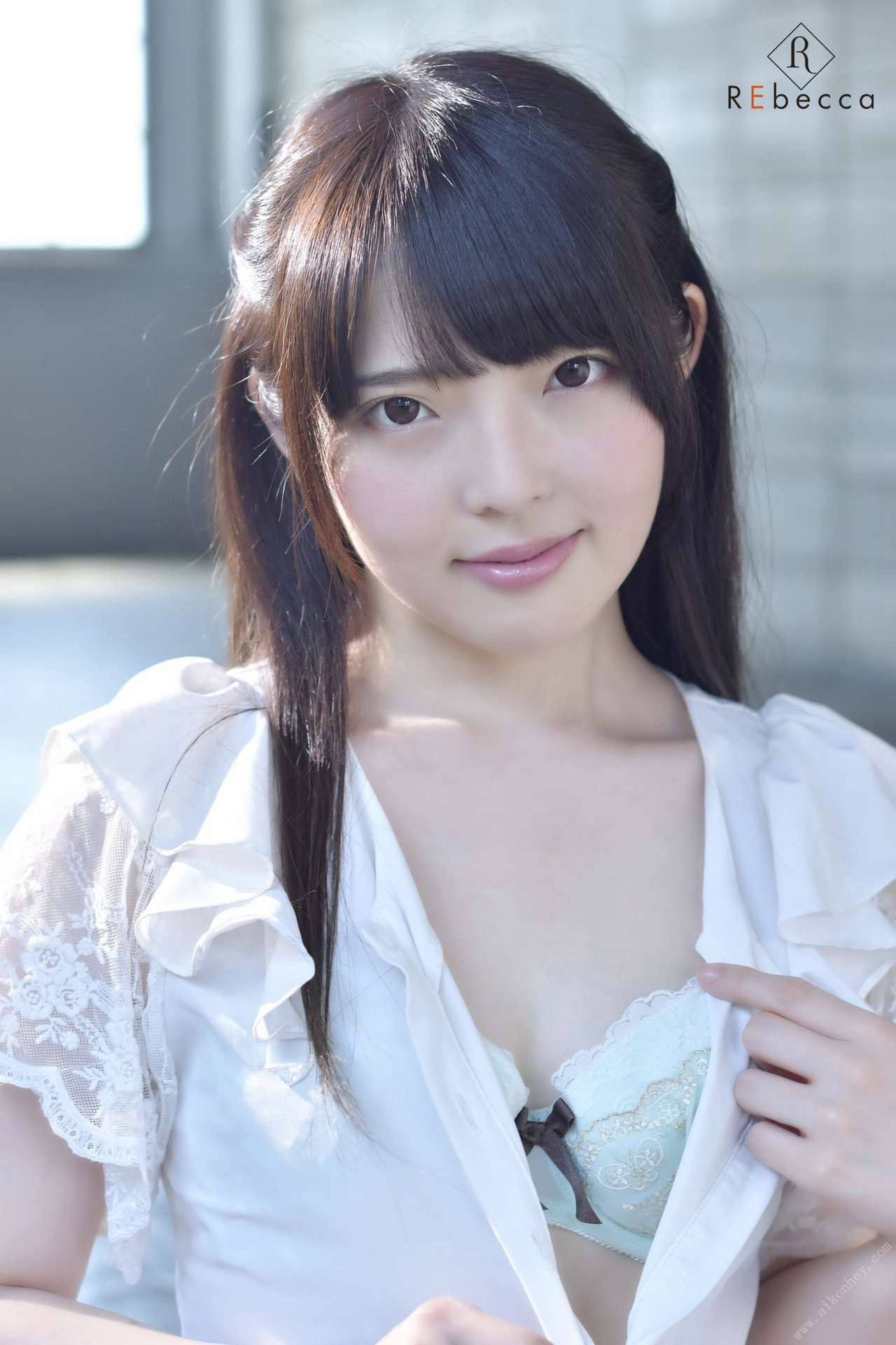 Ria Misaka 御坂りあ, Rebecca 写真集 Ria Silky Rookie Set.01