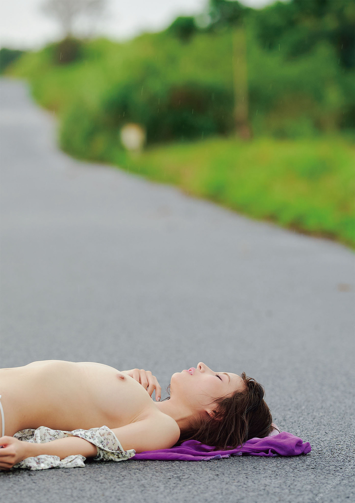 Mayuki Ito 伊藤舞雪, デジタル写真集 「Contrast」 Set.03