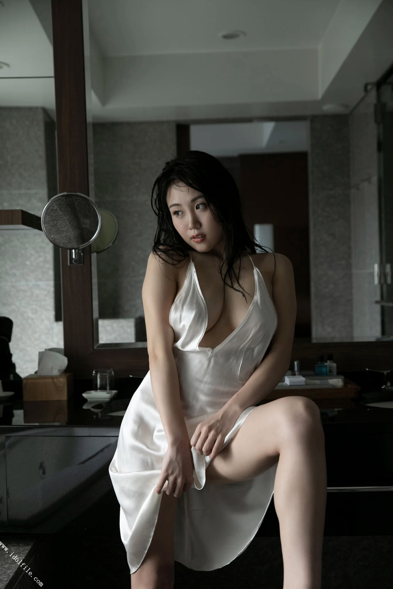 HARUKA バズーカ, ＦＲＩＤＡＹデジタル写真集 「最高級のカラダ、乱れる。ｖｏｌ．１」 Set.02