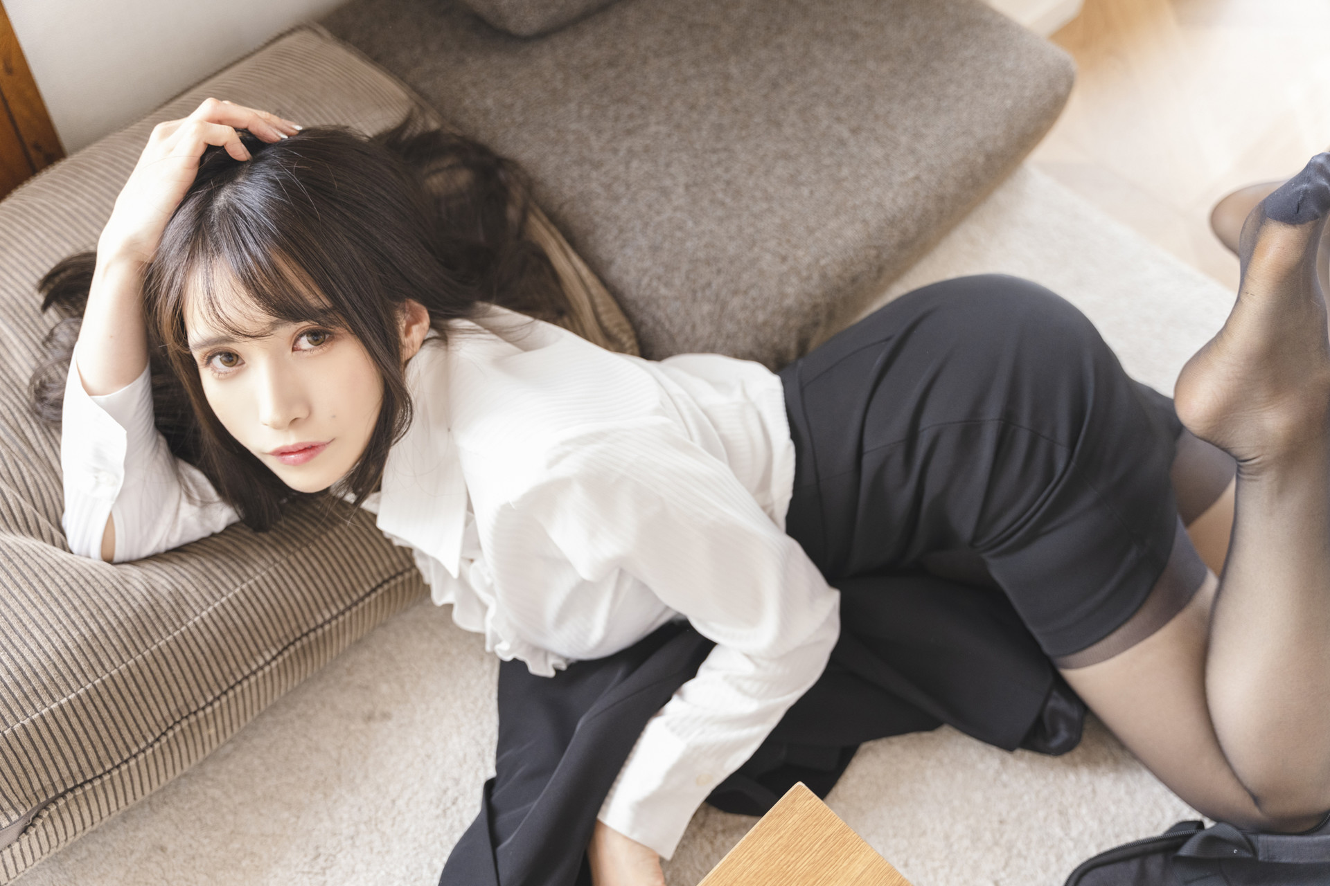 JILL じる, [GirlFriendEnd] 我が家の×××すぎる姉-社会人編 Set.01