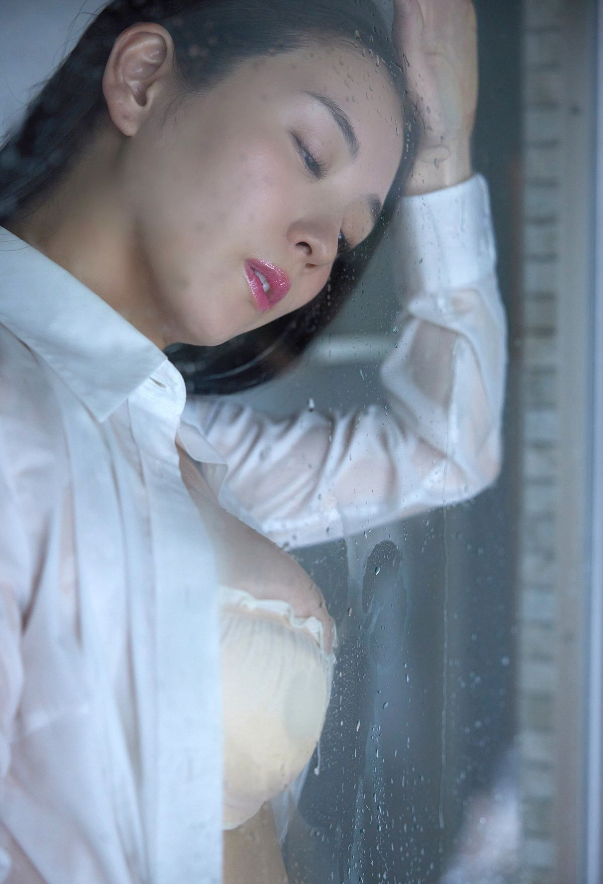 Miyako Sono 園都, 解禁グラビア写真集 びしょ濡れOL Set.02