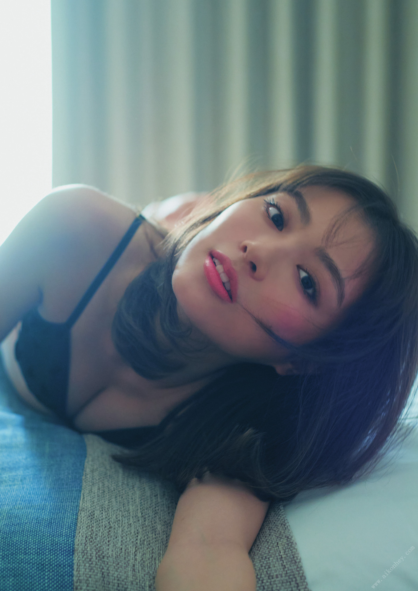 Rio Uchida 内田理央, デジタル写真集 「PEACH GIRL」 Set.03