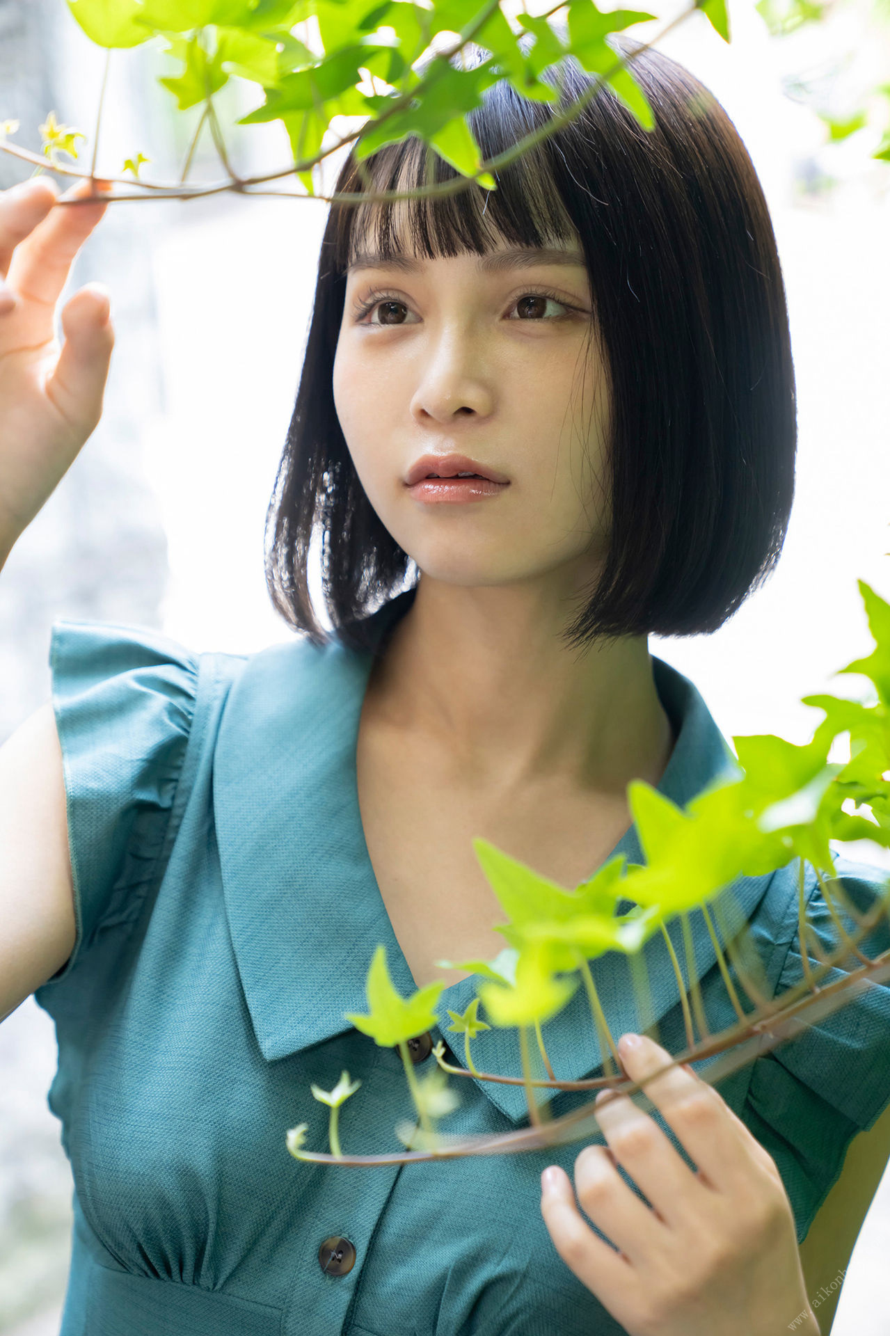 Kaede Hinata 日向かえで, 週刊ポストデジタル写真集 「G乳シンデレラ」 Vol.01