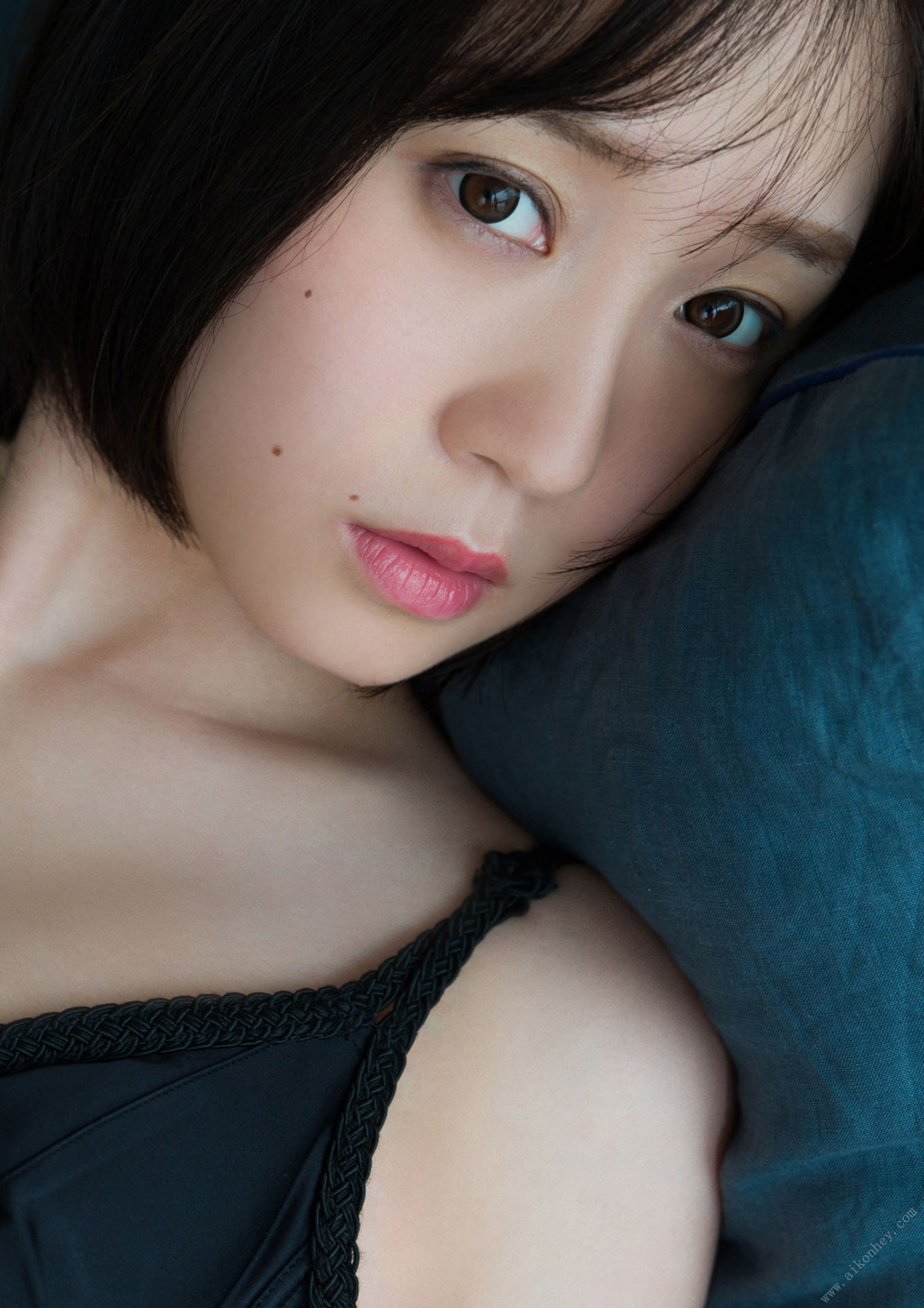 Moe Iori 伊織もえ, 写真集 「内緒話」 Set.02