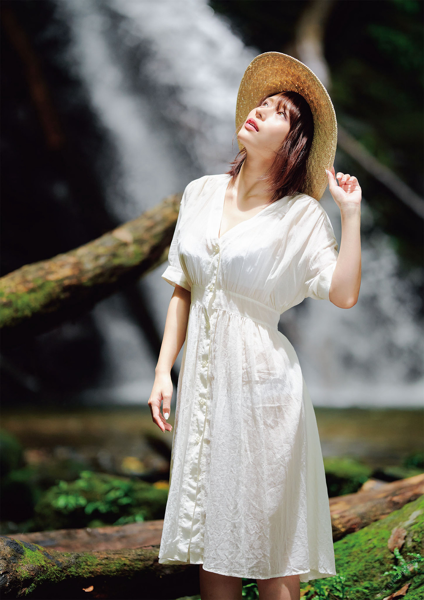Mayuki Ito 伊藤舞雪, デジタル写真集 「Contrast」 Set.03