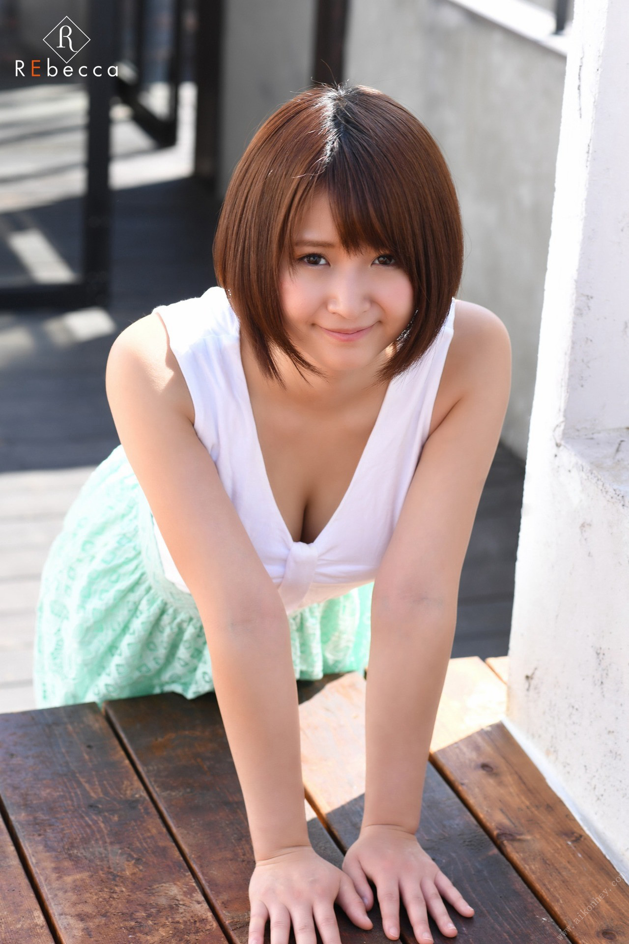 Yuuri Fukada 深田結梨, Rebecca 写真集 「Yuuri Deep Impact」 Set.01