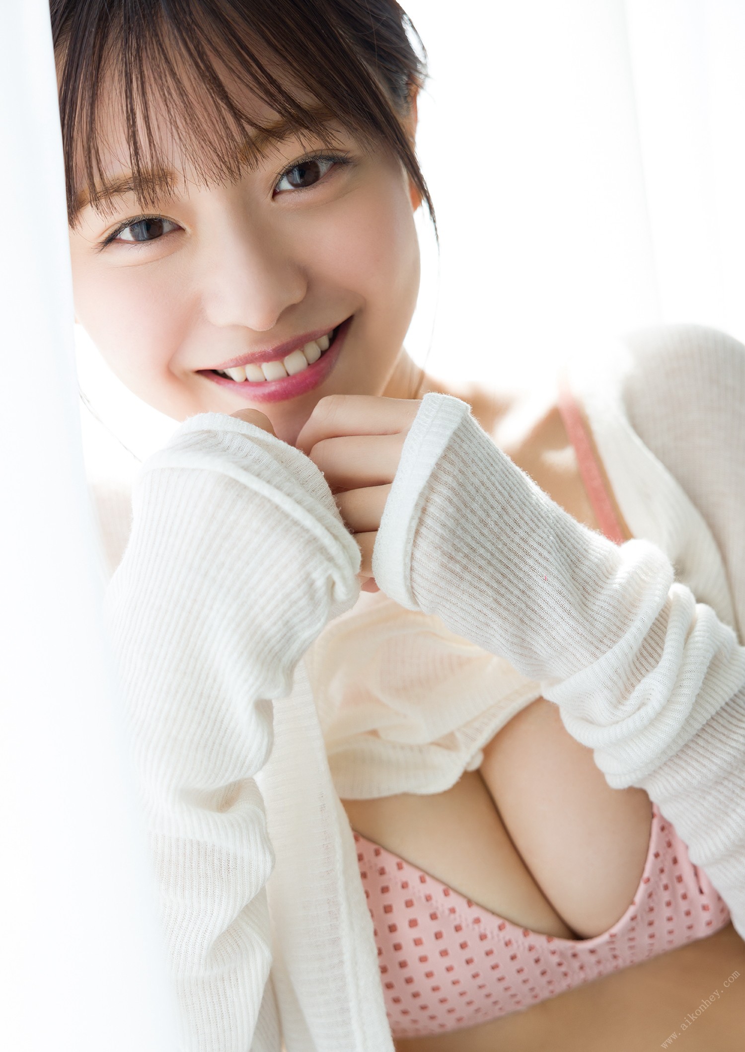 Yui Asakura 浅倉唯, YJ Photo Book 「イツザイ。完全アナザーカットver.」 Set.02