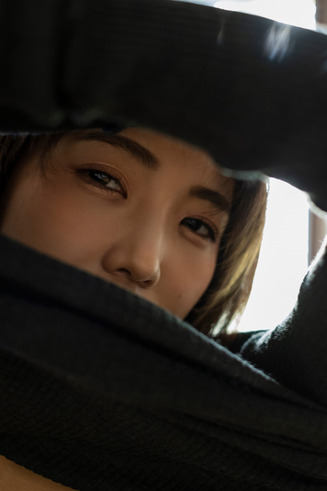 Makoto Toda 戸田真琴, 週刊ポストデジタル写真集 「さよならのかわりに」 Set.01