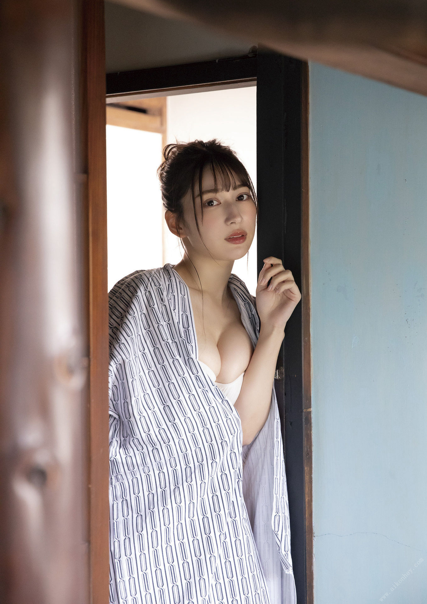 Risa Yukihira 雪平莉左, STRiKE! デジタル写真集 [the end of fascination and temptation] Set.01