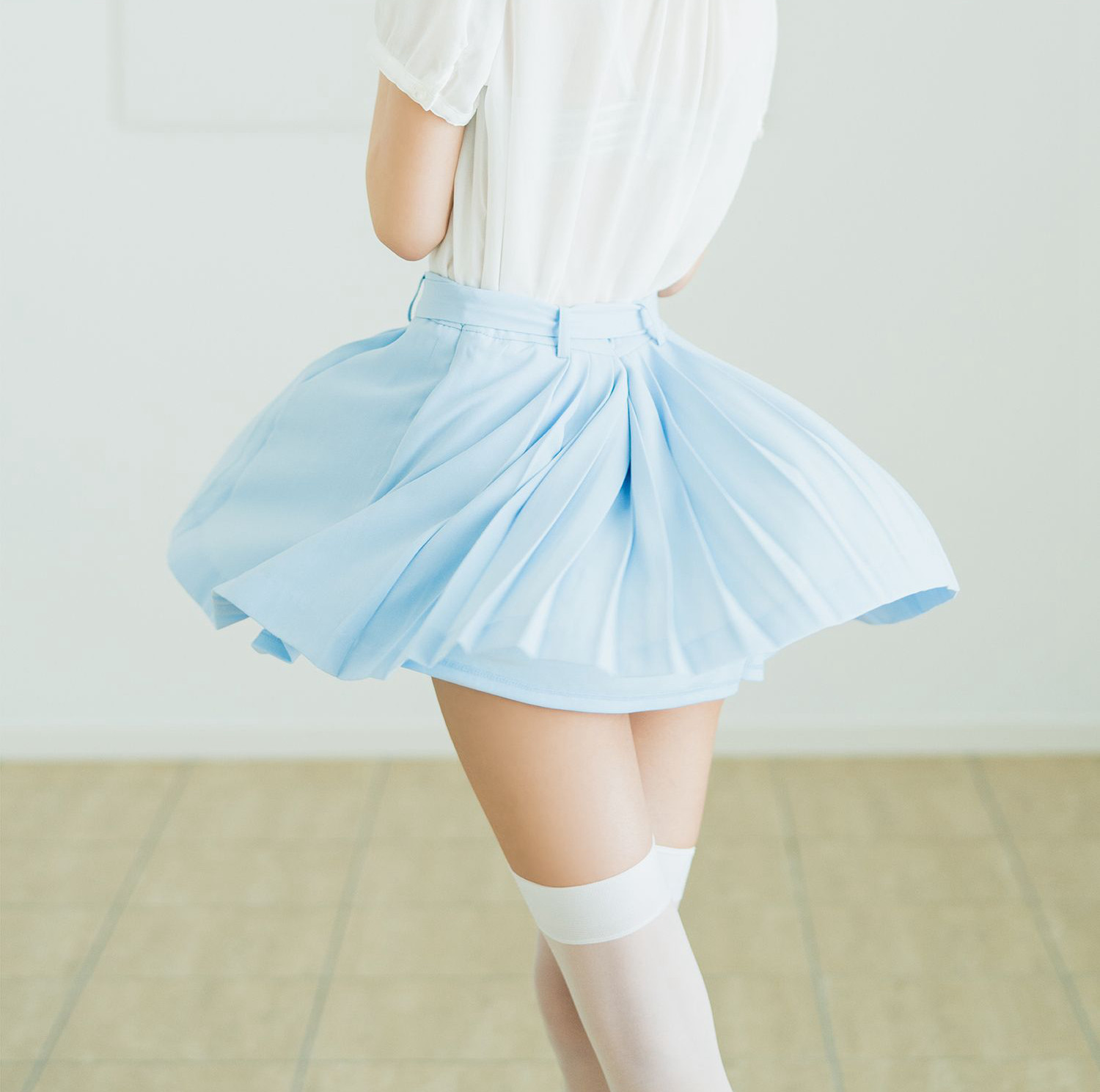 Mio Kudo 工藤美桜, デジタル限定 YJ Photo Book 「不思議」 Set.01