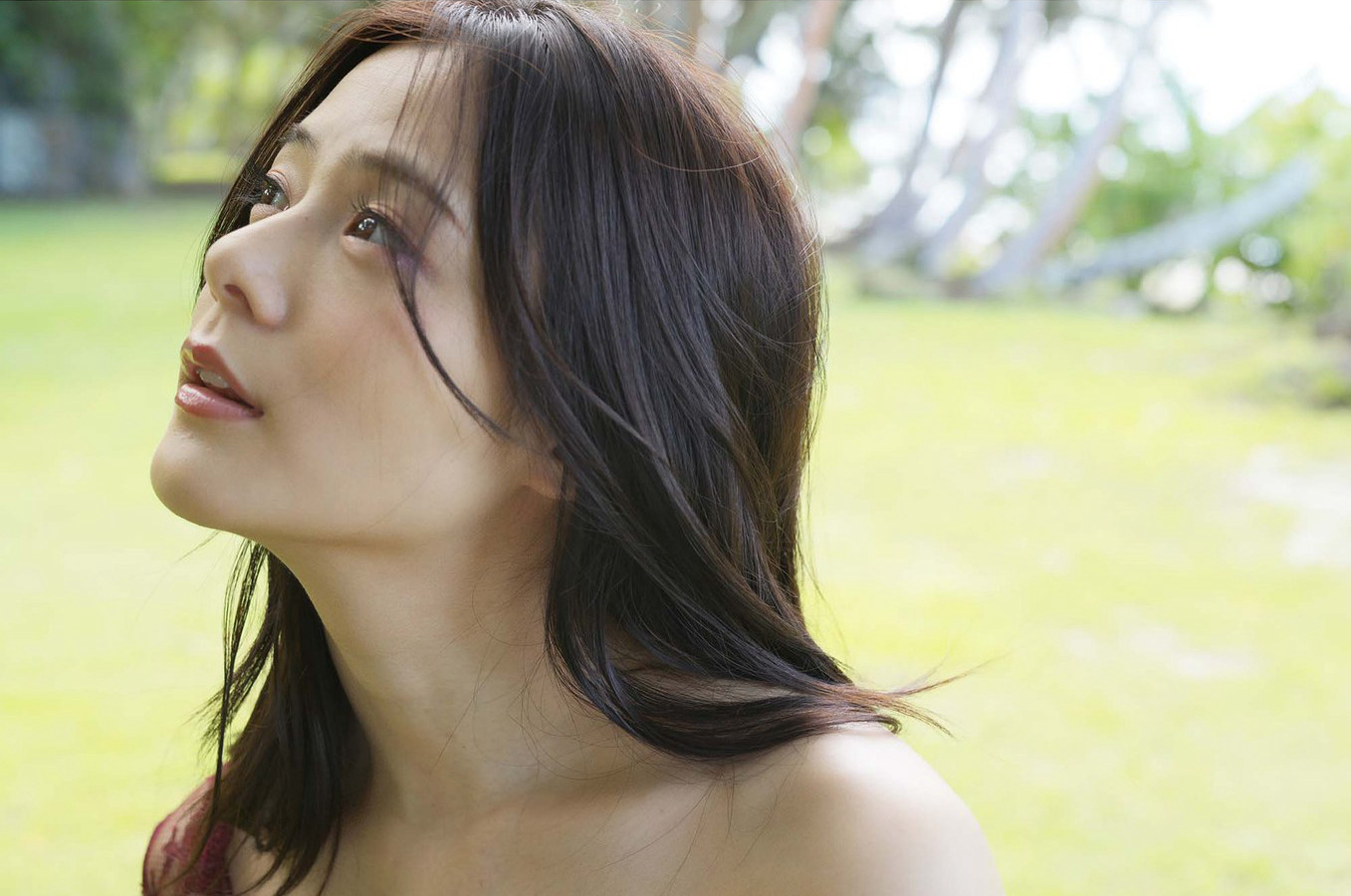 Nene Yoshitaka 吉高寧々, デジタル写真集 「Revelation」 EPISODE：Final Set.01