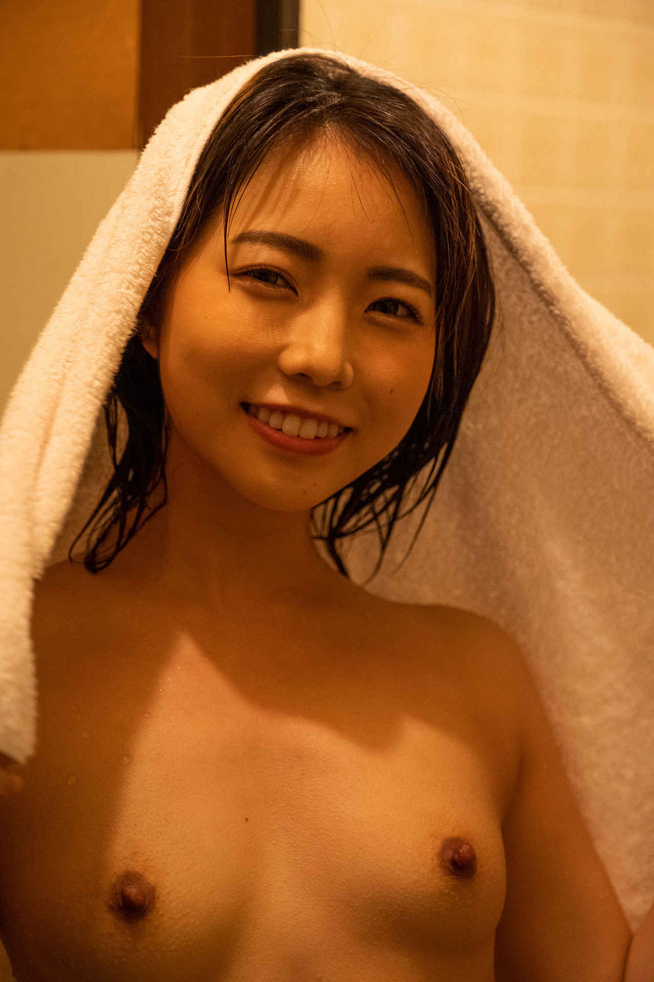Makoto Toda 戸田真琴, 週刊ポストデジタル写真集 「さよならのかわりに」 Set.03