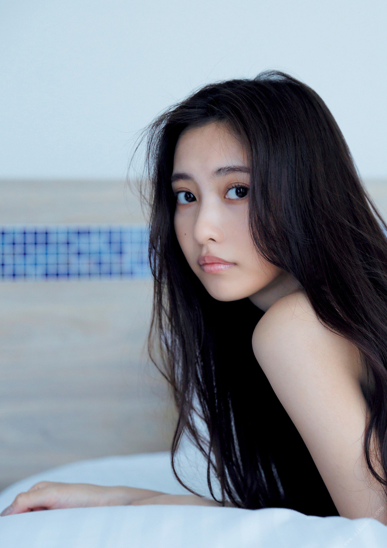 Hinako Sano 佐野ひなこ, 写真集 「COLORS」 Set.01