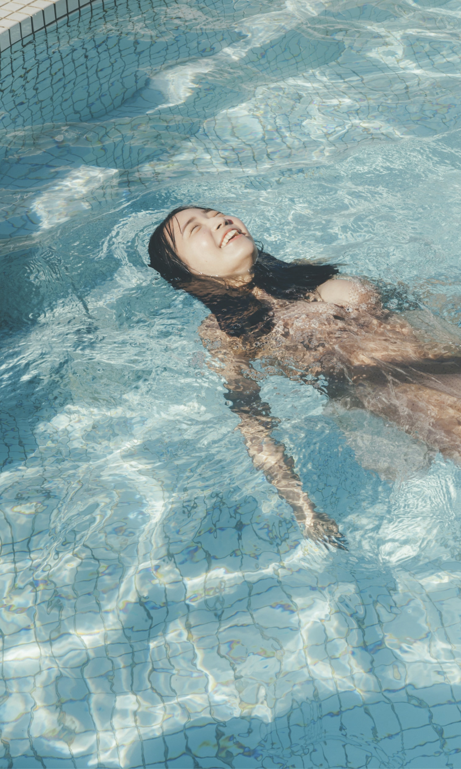 Amau Kisumi 天羽希純, 週プレ Photo Book 「絶好調」 Set.03