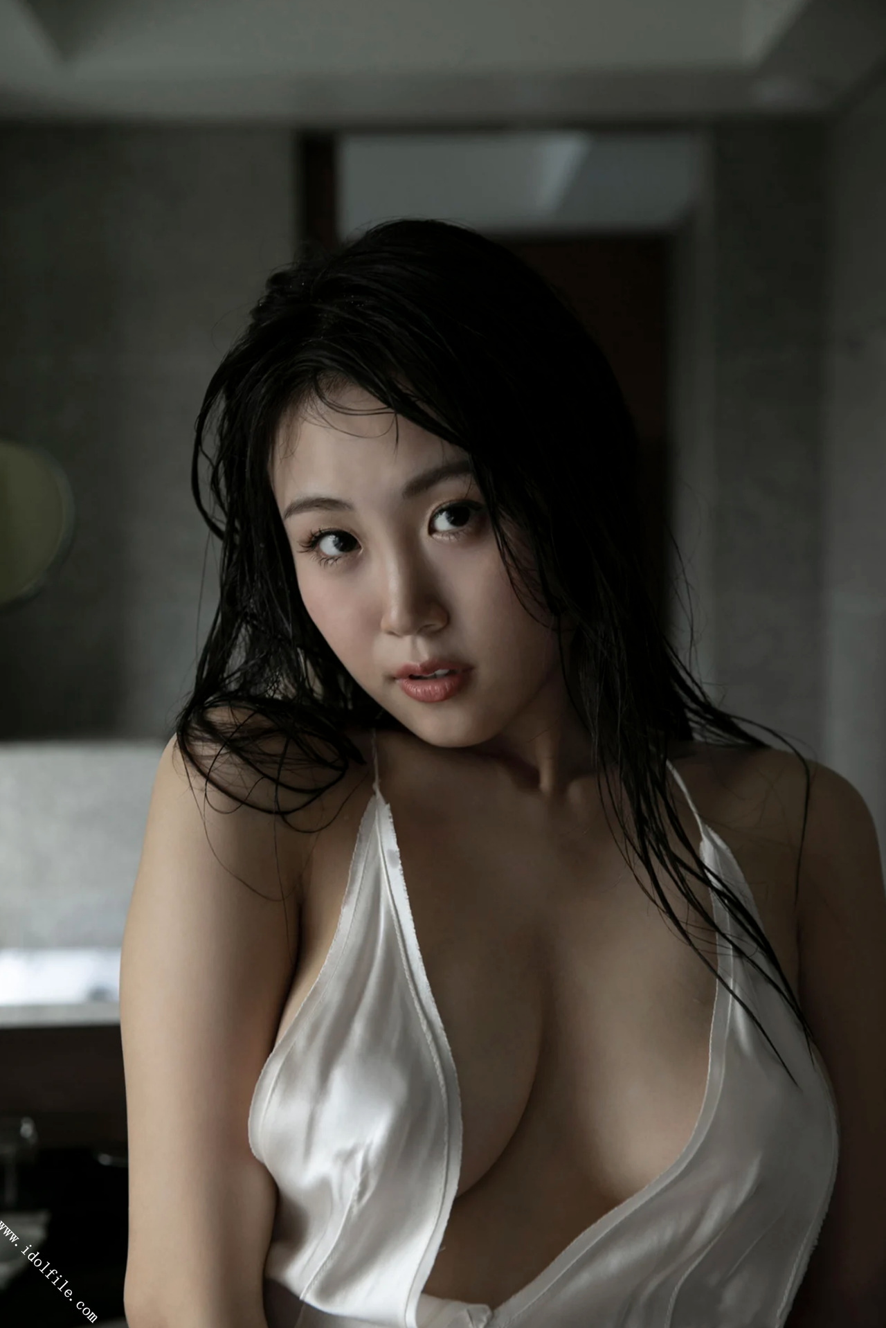 HARUKA バズーカ, ＦＲＩＤＡＹデジタル写真集 「最高級のカラダ、乱れる。ｖｏｌ．１」 Set.01