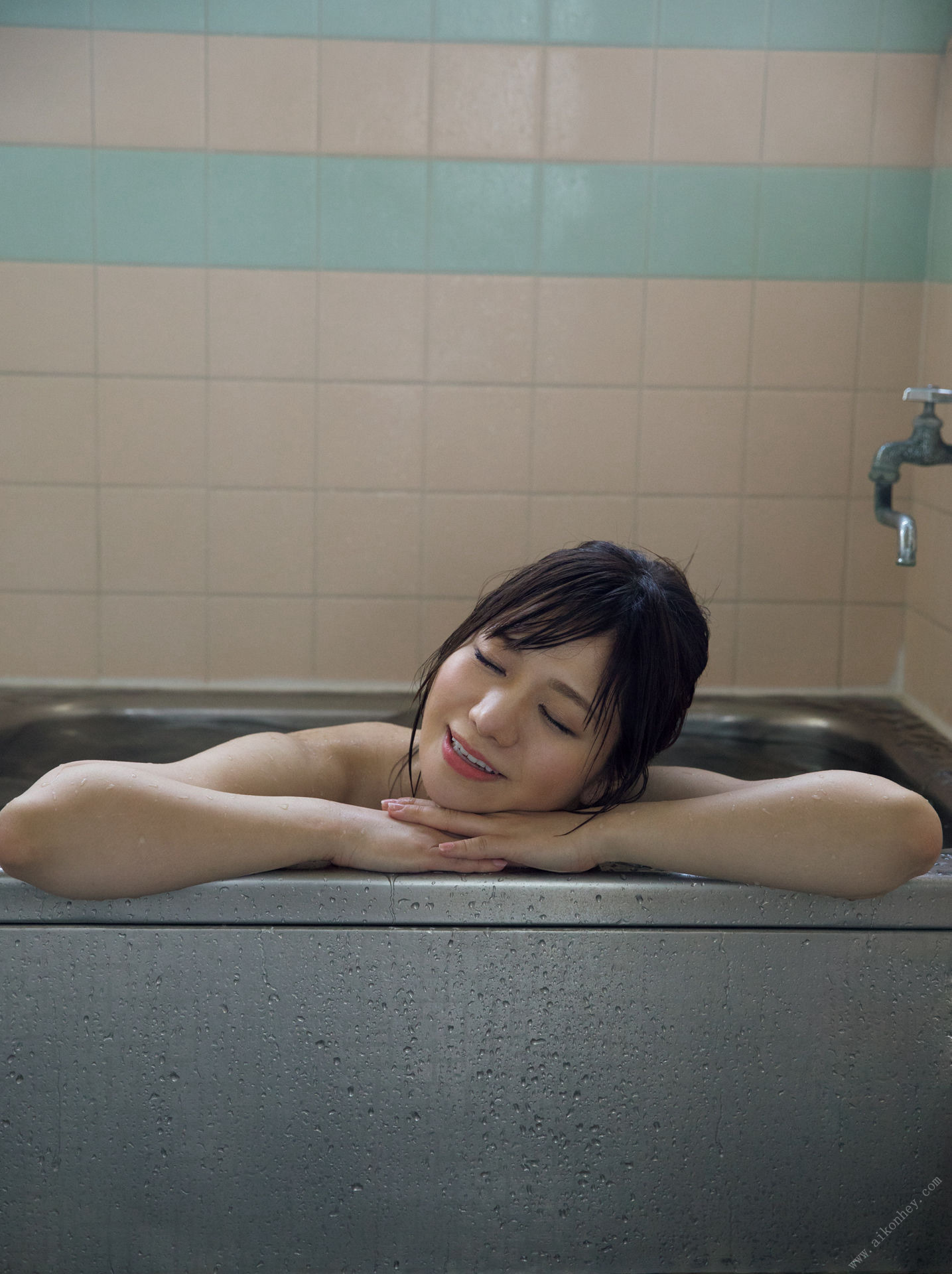 Rina Fujisaki 藤崎里菜, 写真集 電子版だけの特典カットつき! 「Blossom」 Set.03
