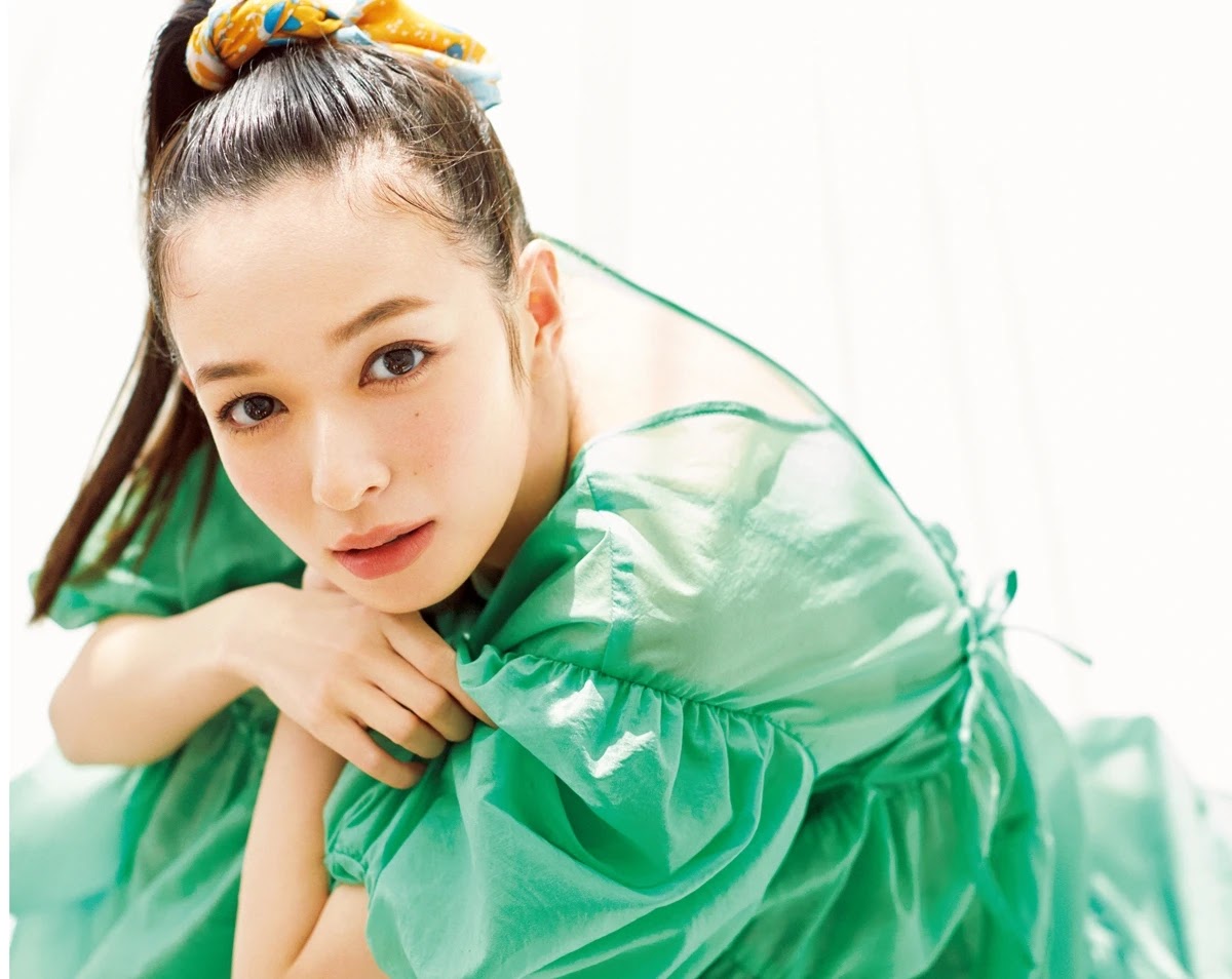 Erika Mori 森絵梨佳, MAQUIA マキア Magazine 2022.05