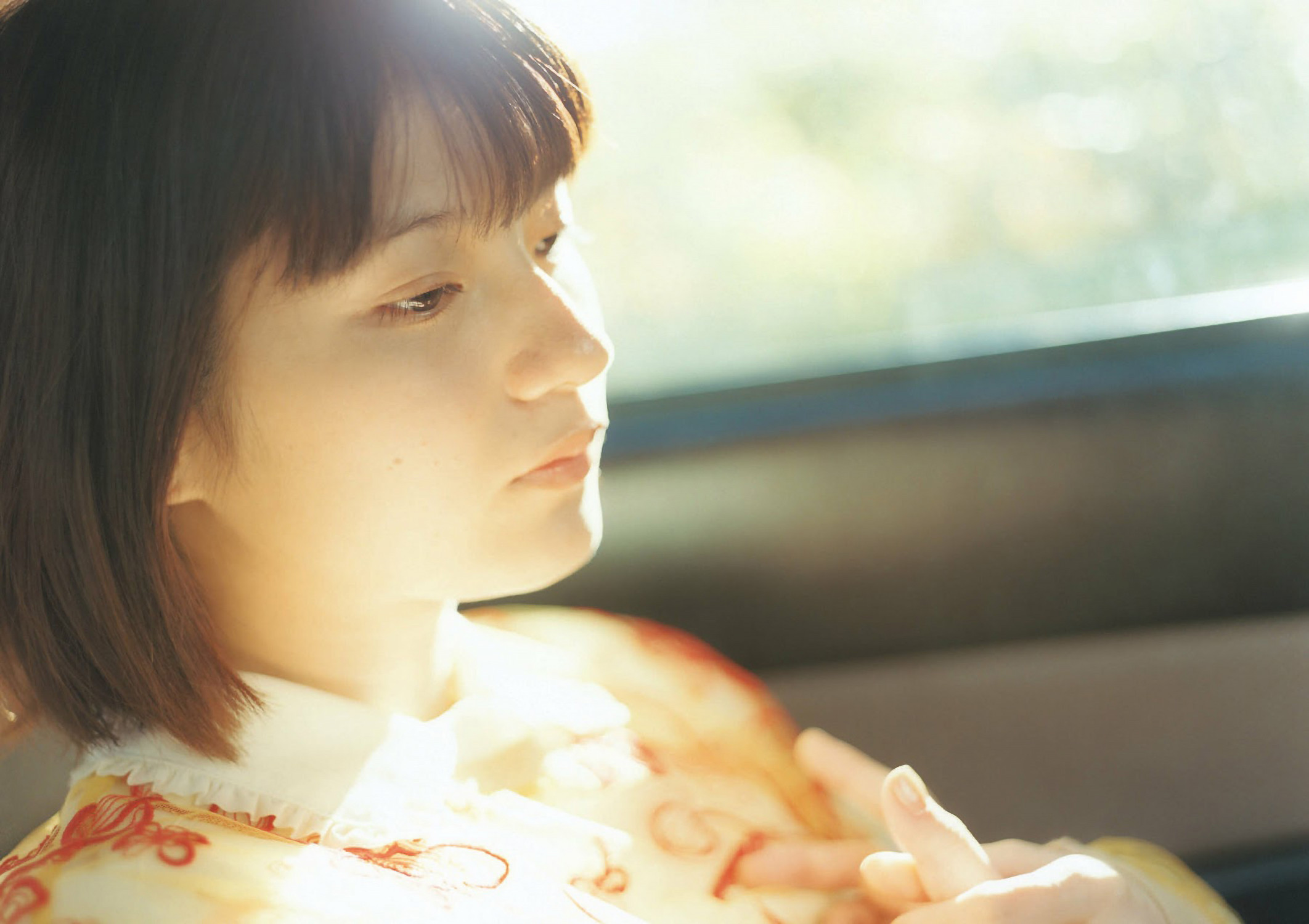 Aju Makita 蒔田彩珠, Shukan Bunshun 2023.02.02 (週刊文春 2023年2月2日号)