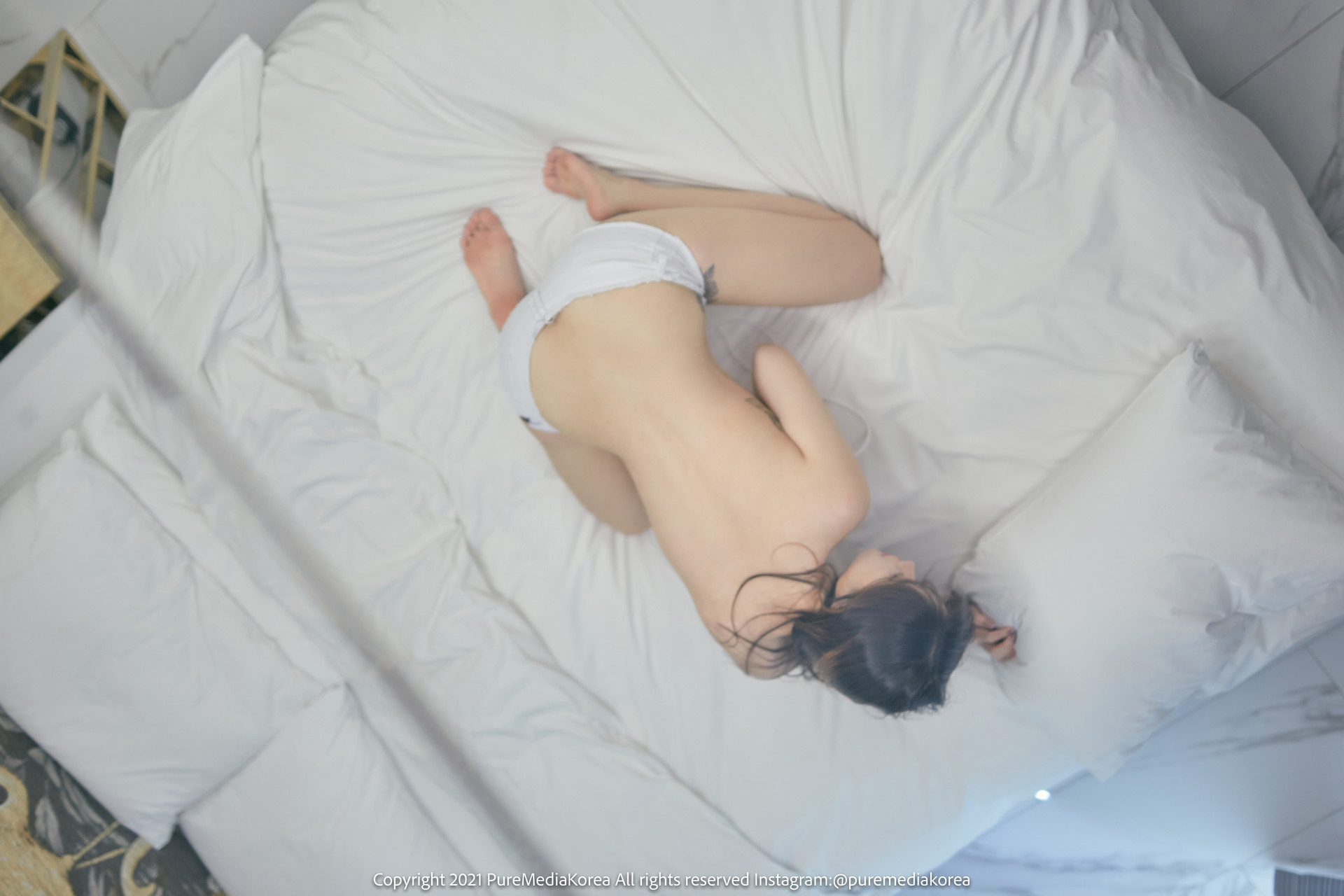 Sira 시라, [PURE MEDIA] Vol.140 누드 디지털화보 Set.01