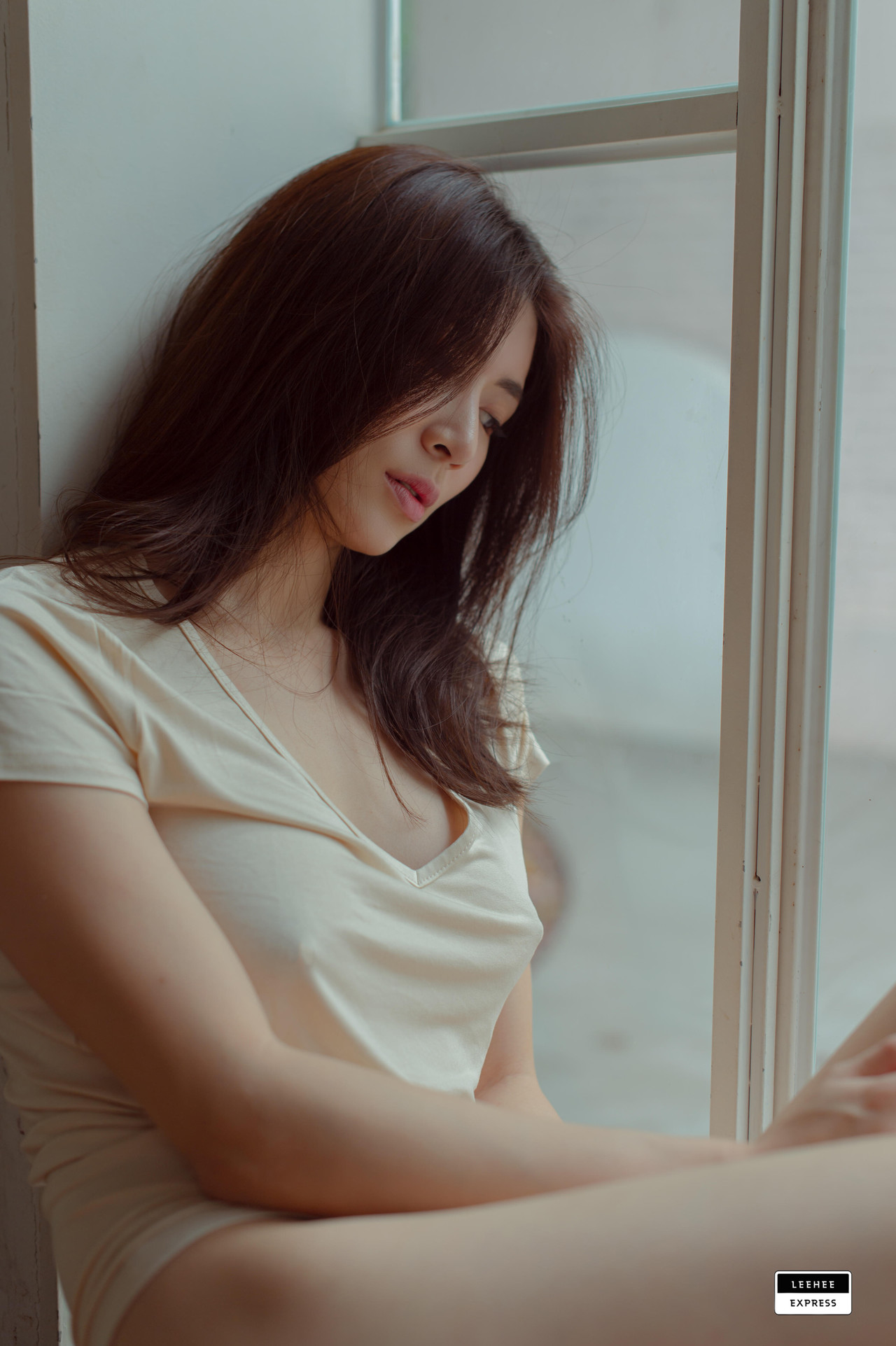 Min.E 민이, [LEEHEE EXPRESS] LEHF-059A