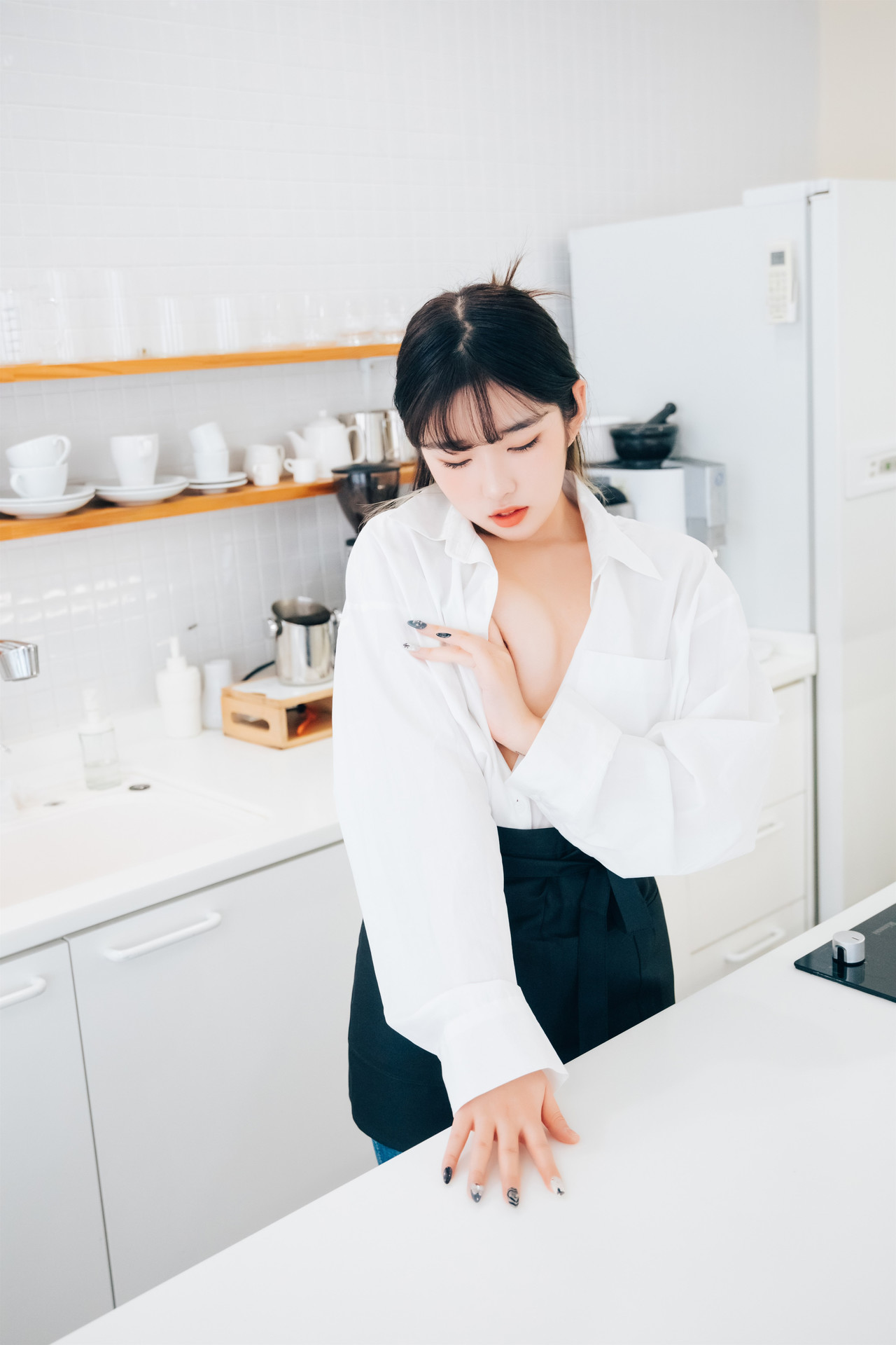 Sonson 손손, [Loozy] Nude Apron Set.01