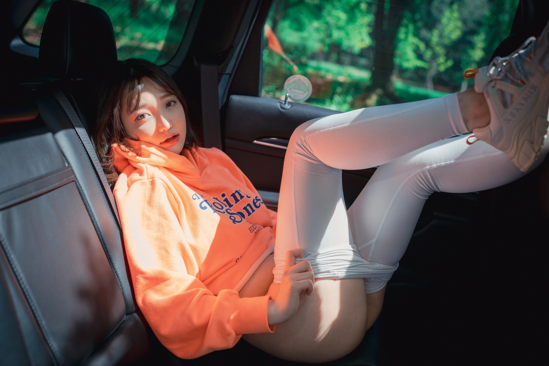 Son Yeeun 손예은, [DJAWA] Naughty Trekking Set.03